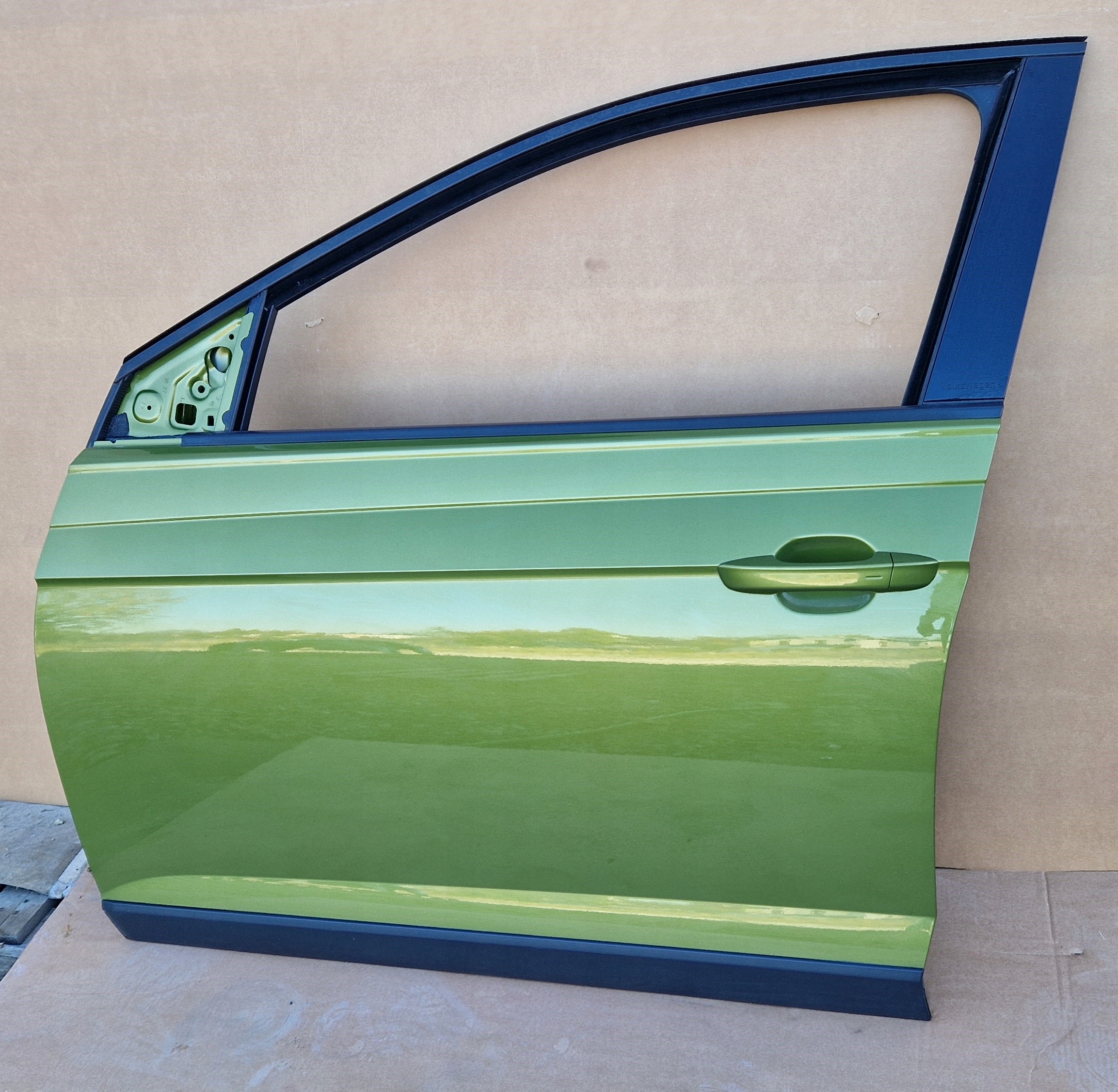 door VW TAIGO W colour LD6J as new original