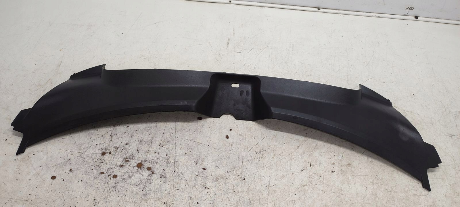 cache face avant avant Audi A6 C6 2,4 V6