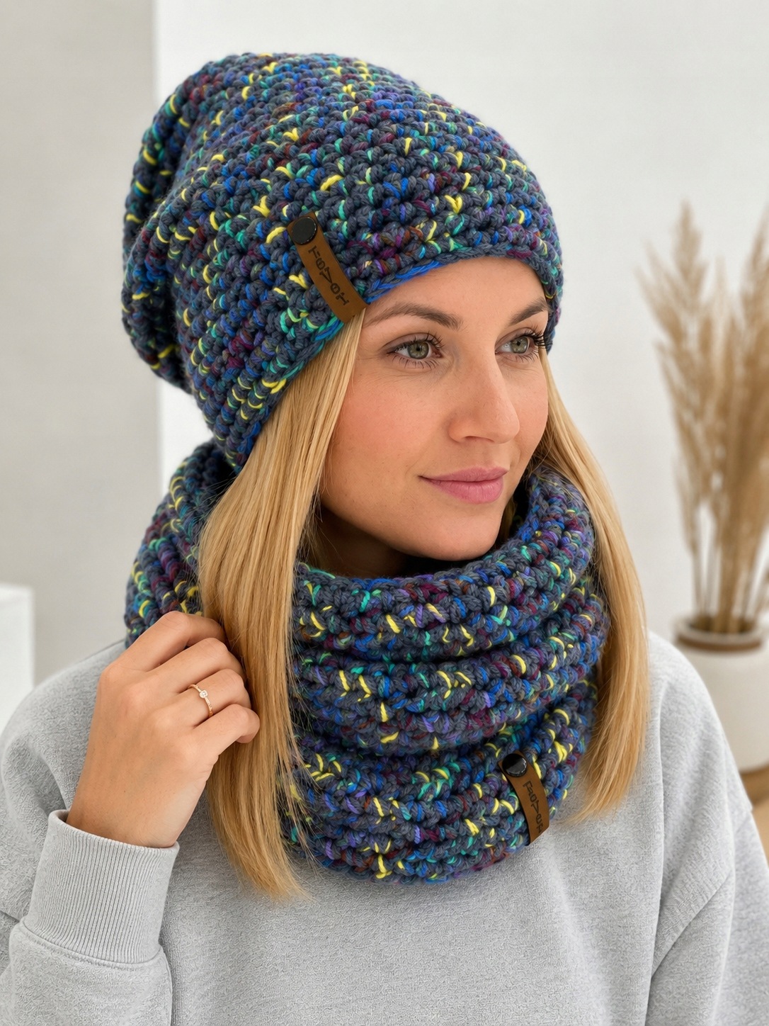 Komplet čepice nákrčník „FeVer“ Hand Made Boho na háčkování