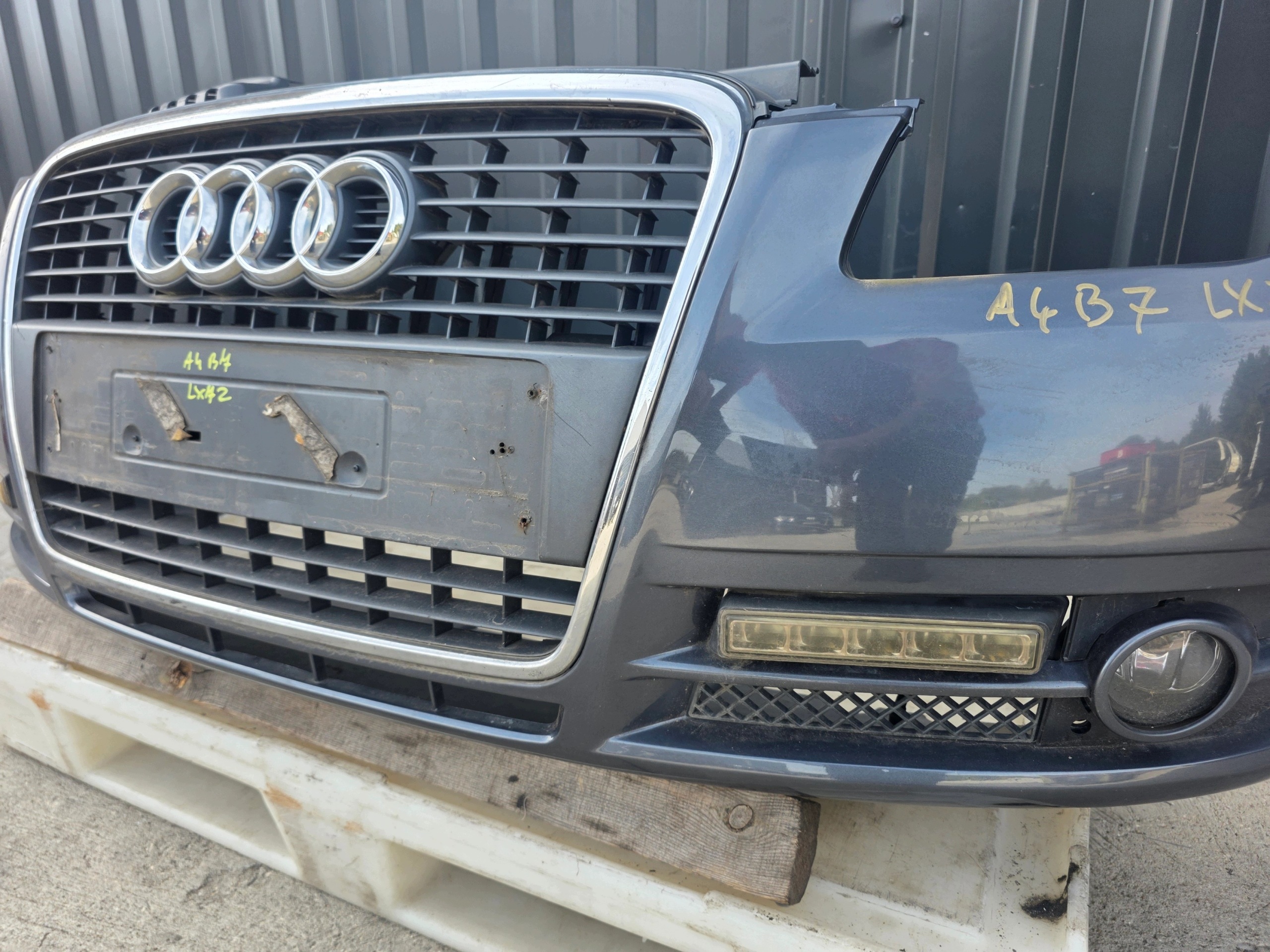 bumper front complete AUDI A4 B7 LX7Z !!!