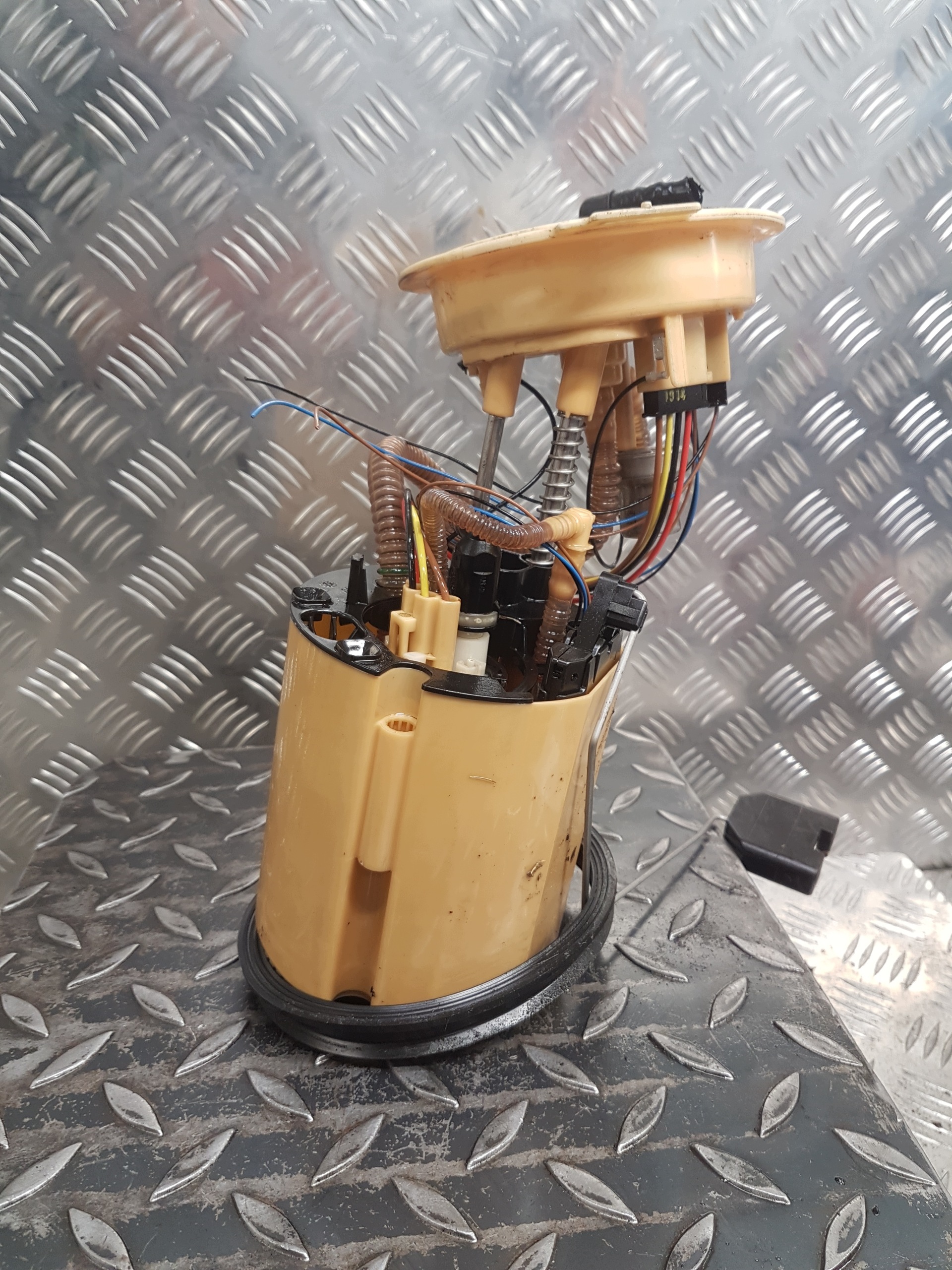 feed pump AUDI A6-C7 4G0919050