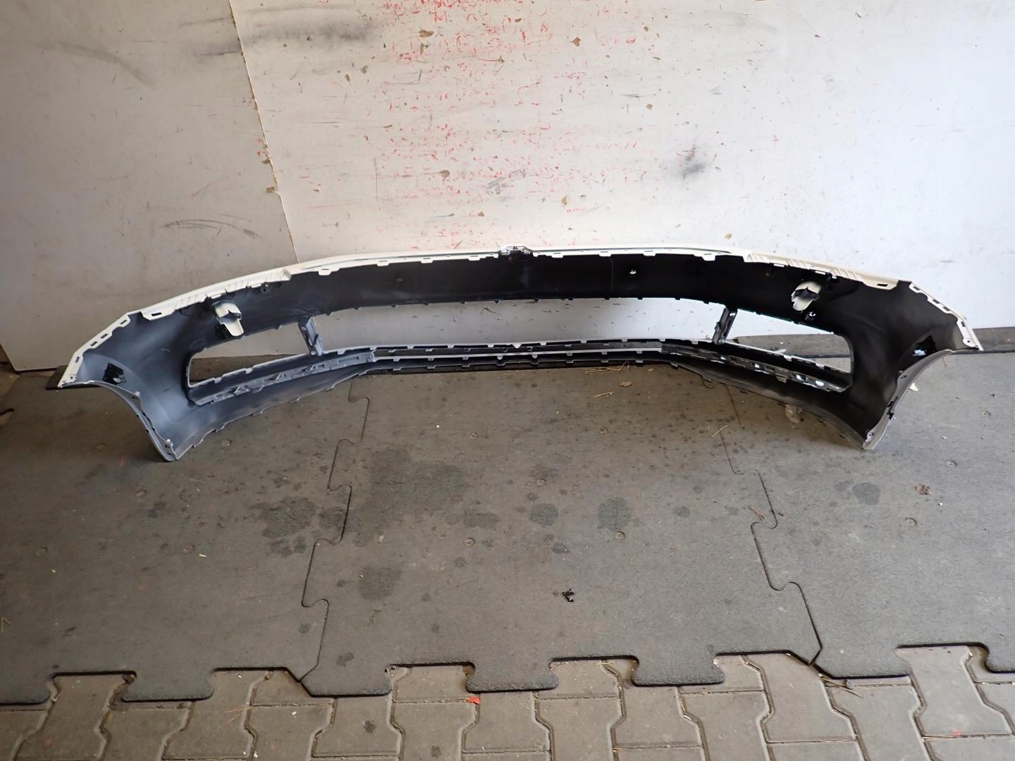 bumper front front VW TOURAN 2015- new original 5TA807221A