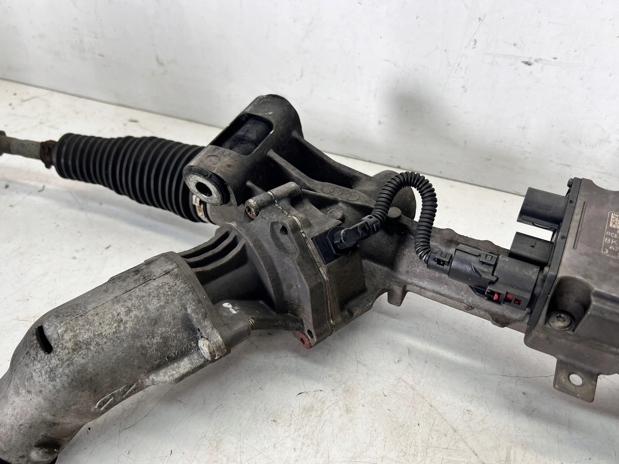 drag rod servo steering control AUDI A4 B8 A5 8T 8K0909144B 8K2423055AD