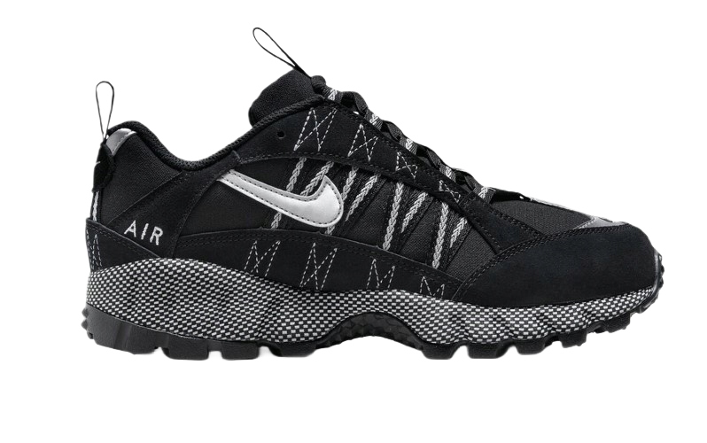 Nike Air Humara Sportovní Černé Boty Se Síťkou A Bílými Nitěmi 40,5 U2B