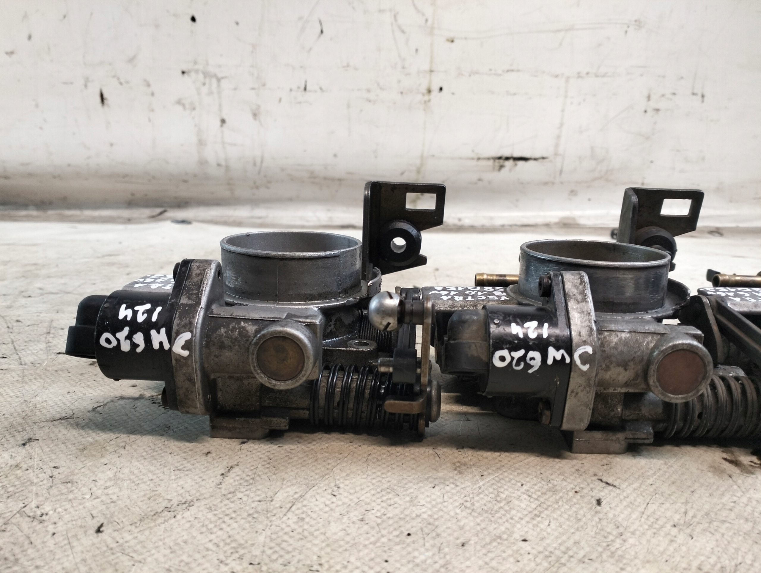 Valvola a farfalla Opel Vectra B 1.6 16V 90529710