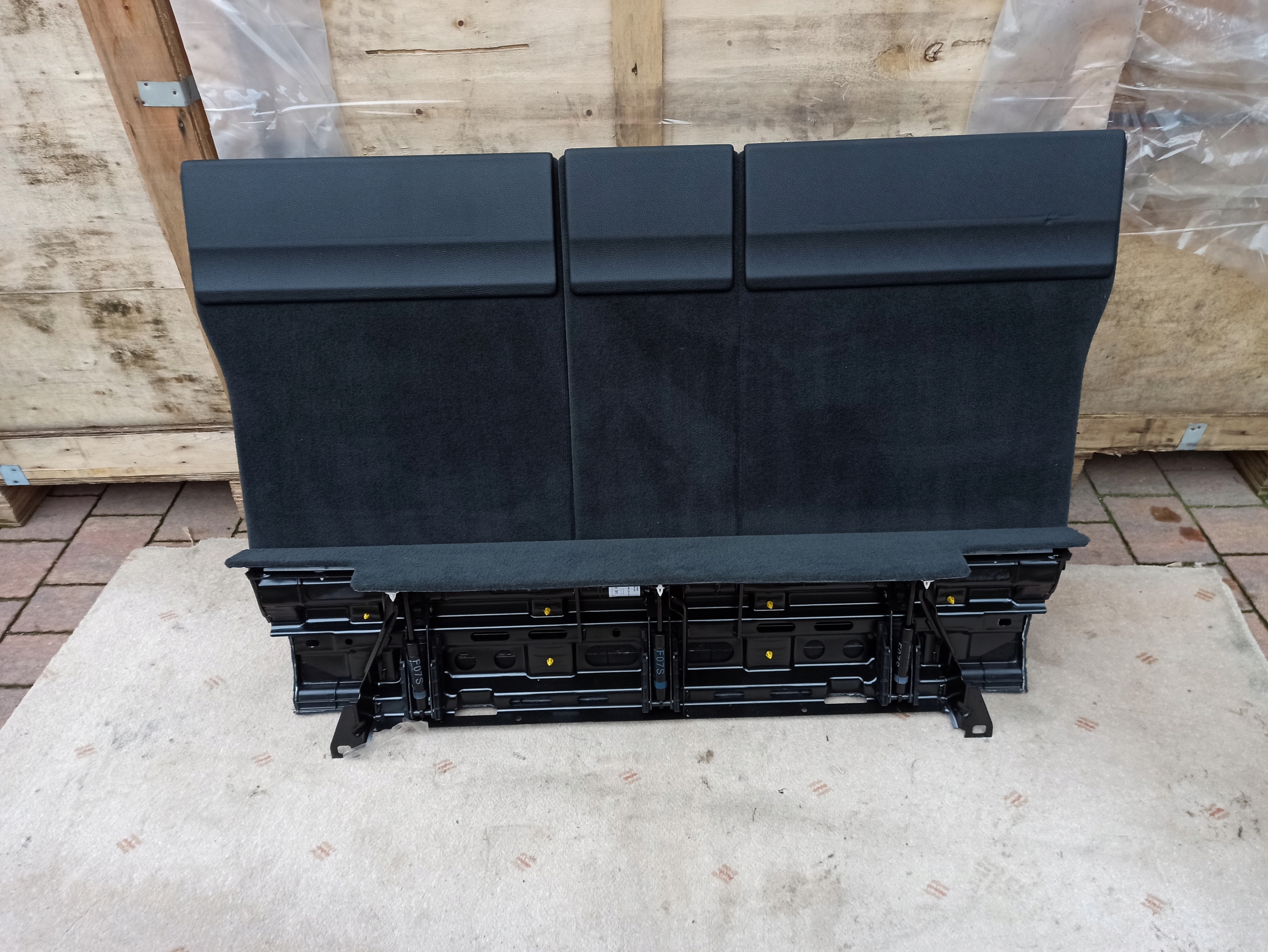SCIANA PRZEGRODA mats boot BMW F07
