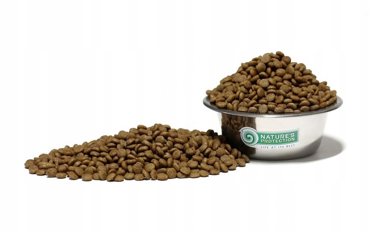 Levně Suché krmivo pro psy Nature's Protection White Small Dog 4kg Jehněčí