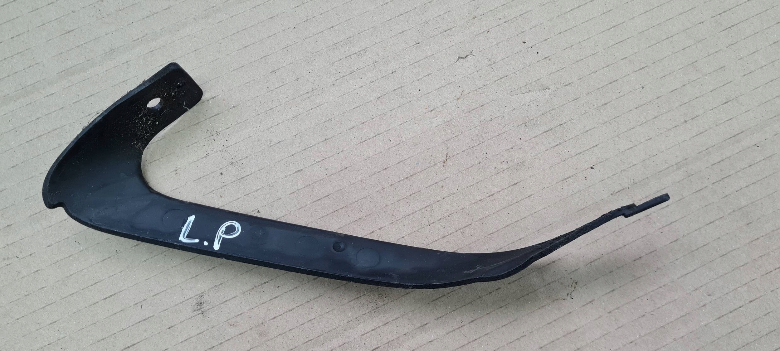 A6 C7 4G LIFT gasket spoiler lights left front 19908401L