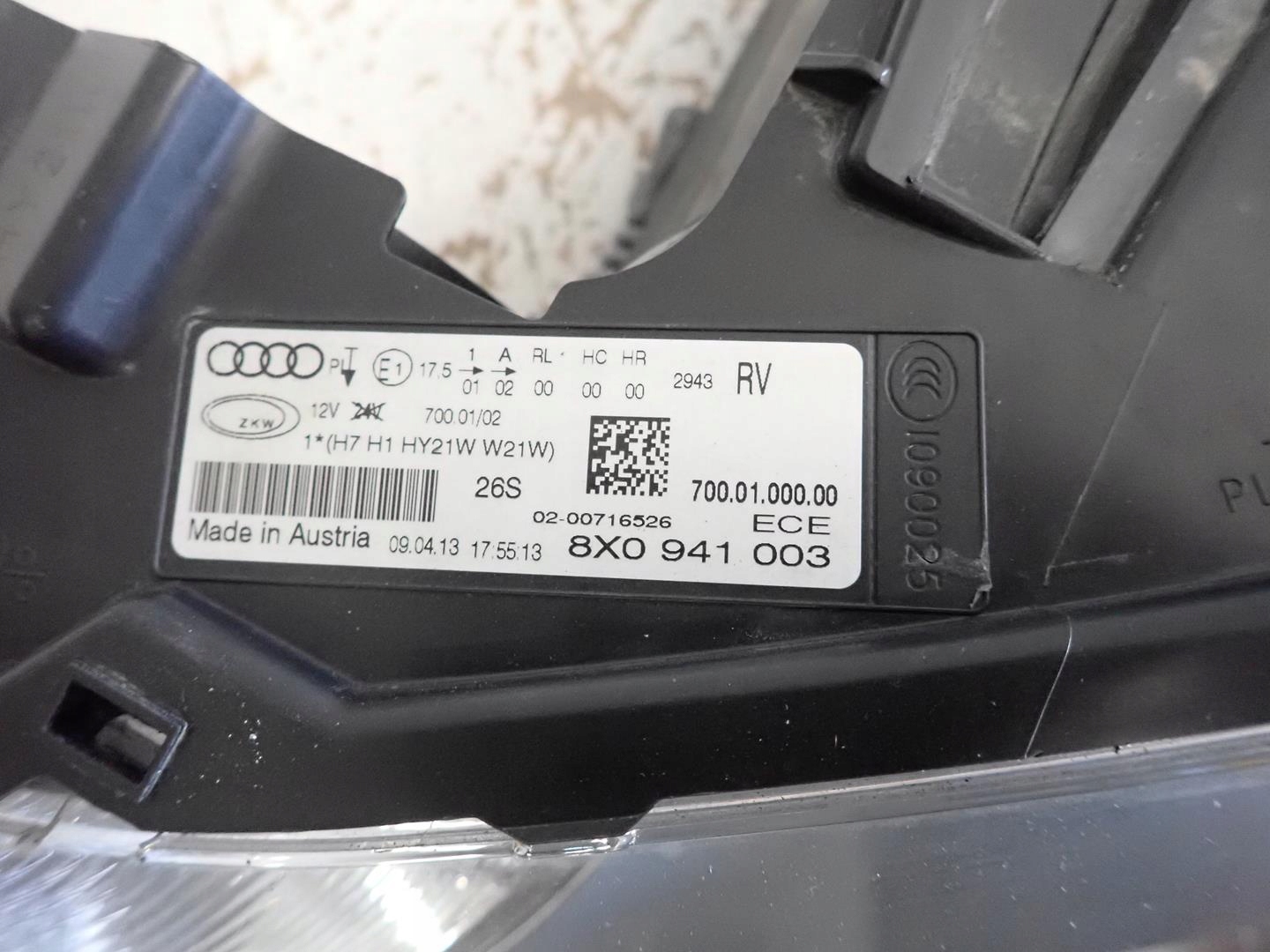 light front front left AUDI A1 2010-2014 8X0941003
