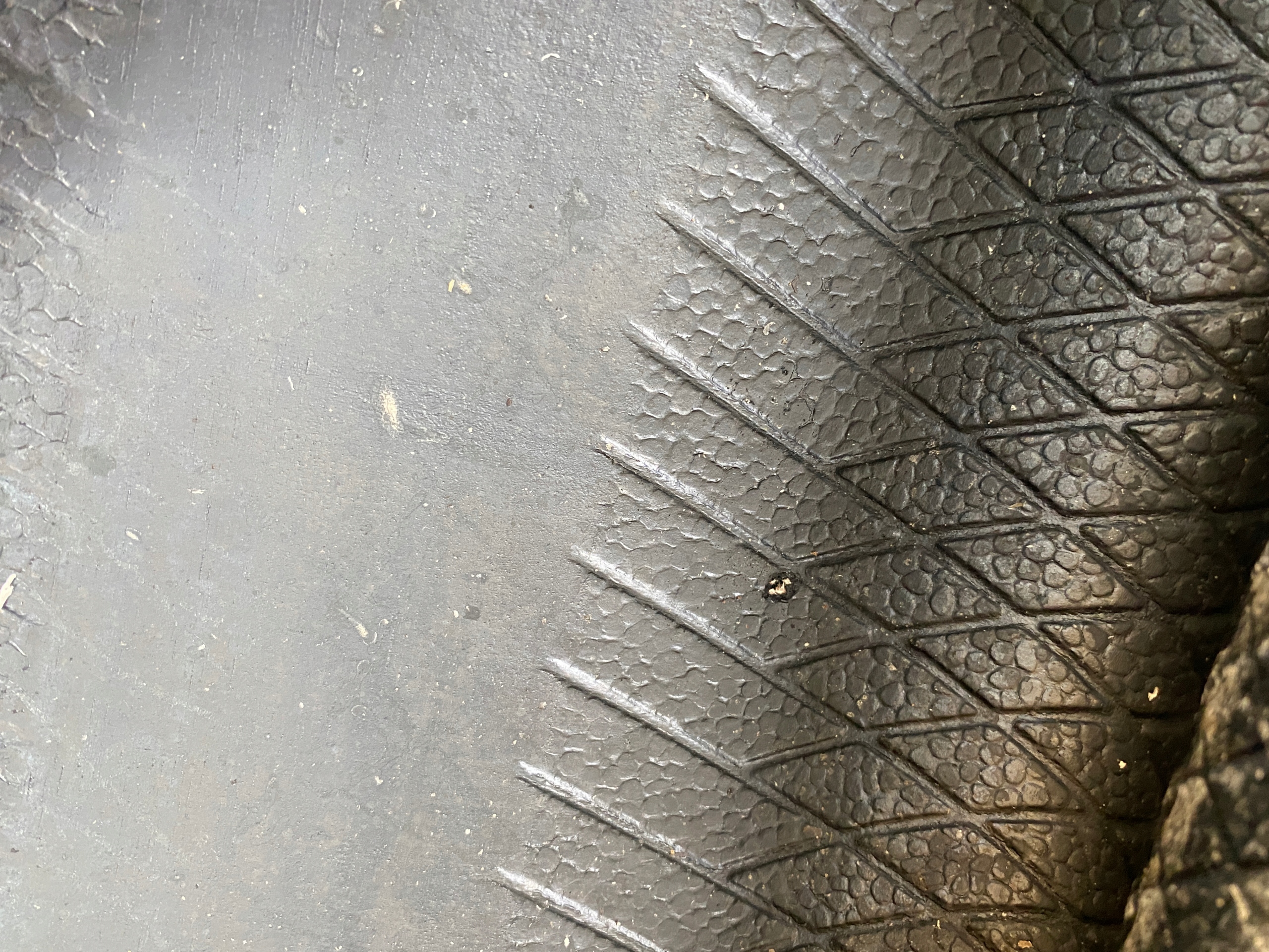 2 tyres summer 245/35R18 GOODYEAR ASYMMETRIC 2 RUN FLAT 6mm