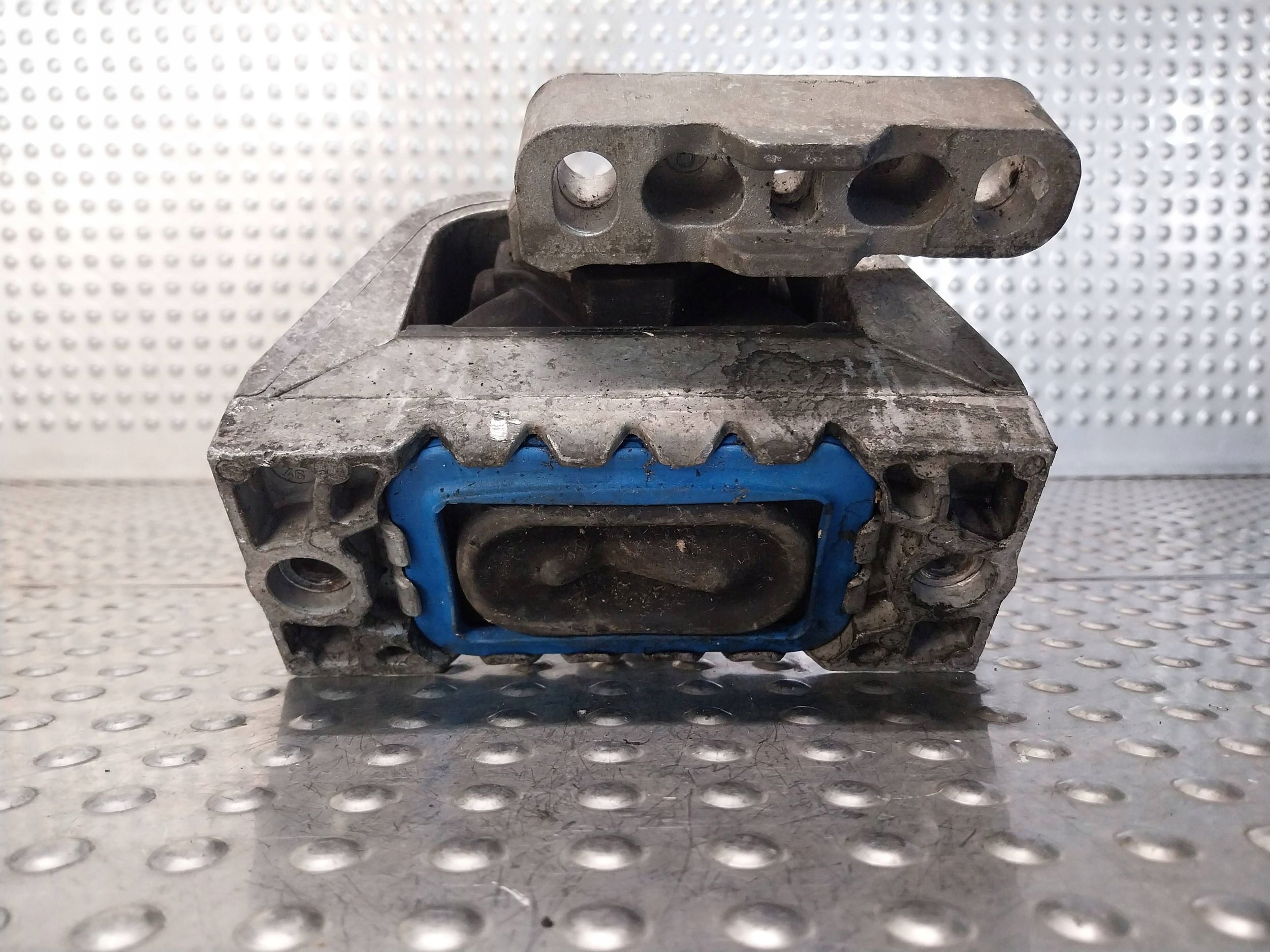 holder engine mount 1K0199262P LEON II GOLF V AUDI A3 PASSAT B6 2.0 TDI