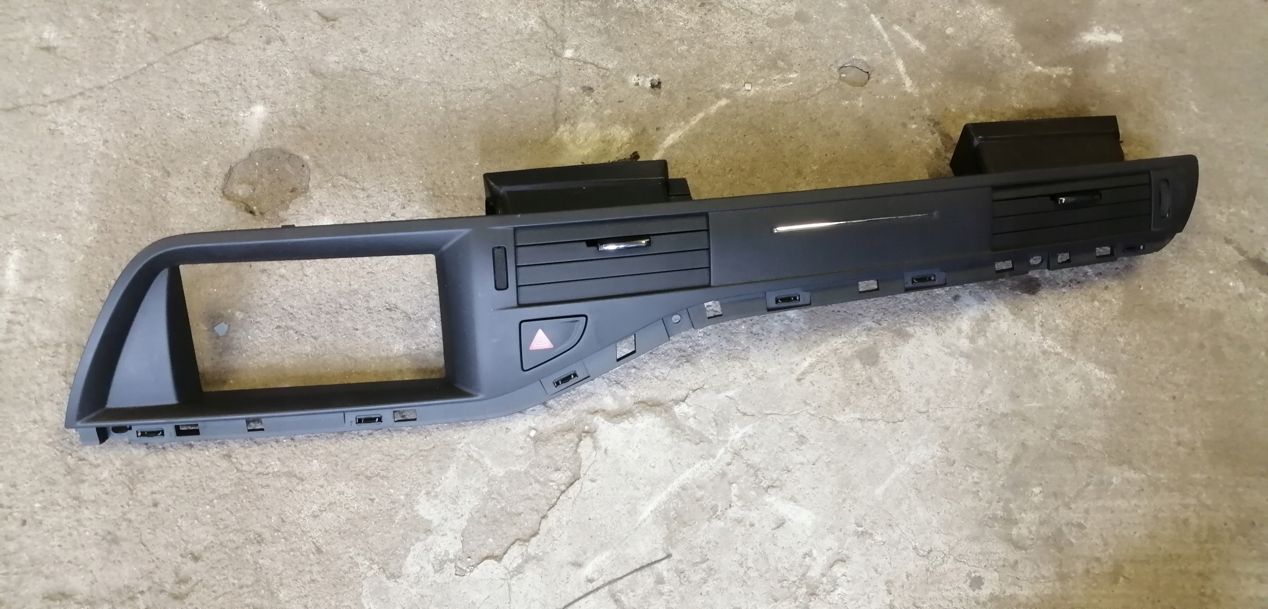 CITROEN C5 III універсал кришка консолі 9682297777