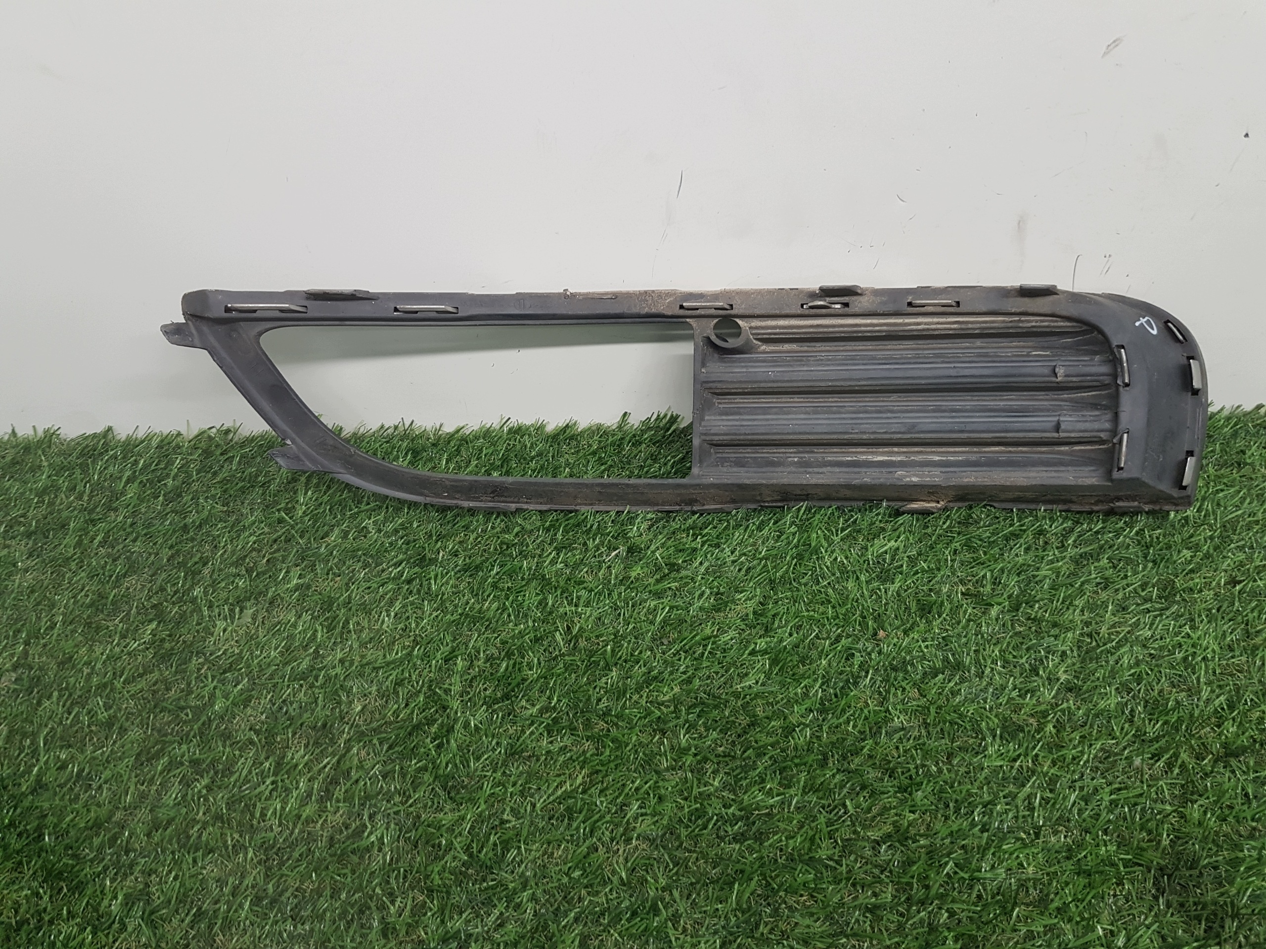 grid of a bumper right OPEL INSIGNIA 13238371