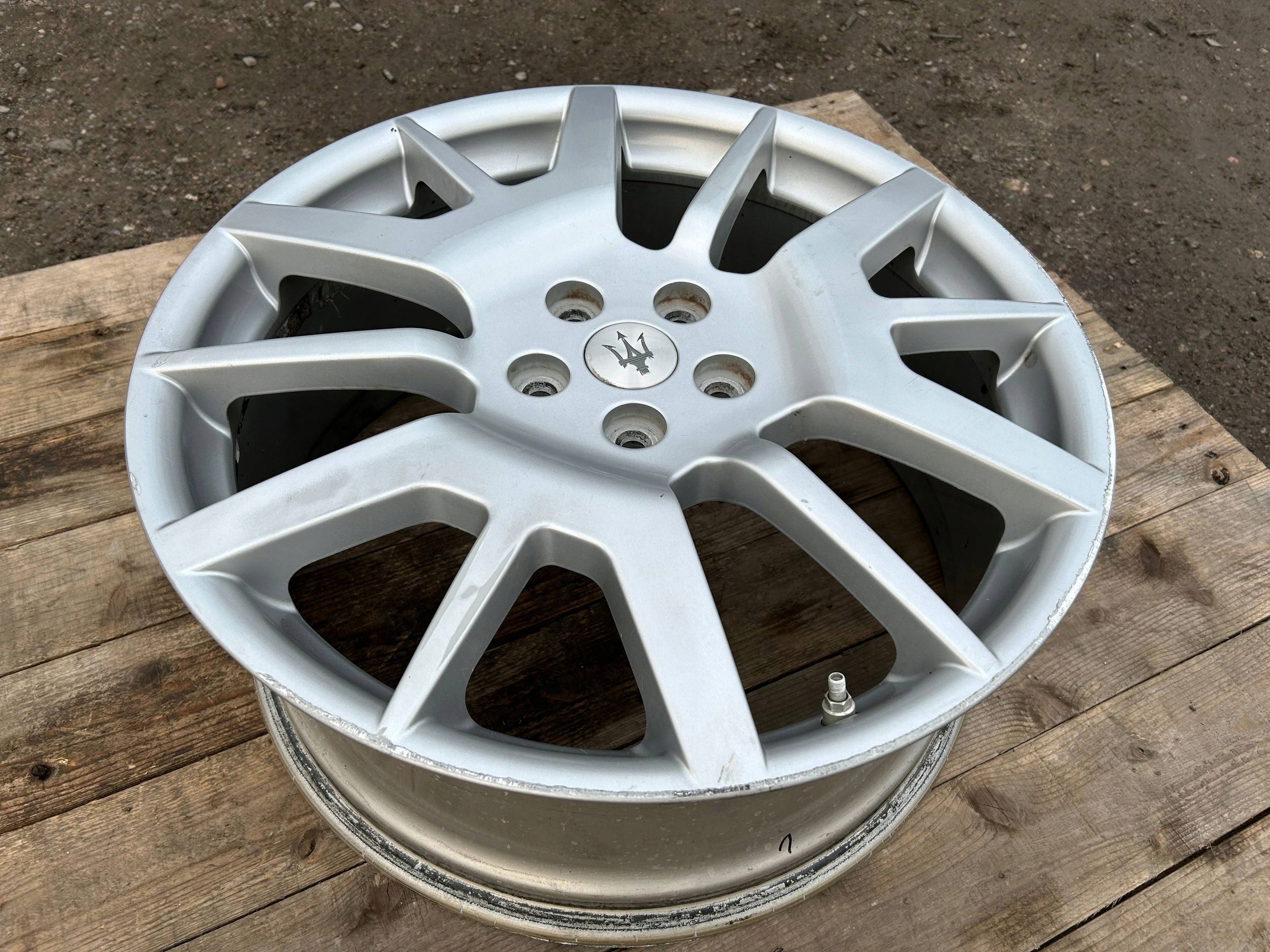 wheel disc discs disc 20" 20x8.5j et52 Maserati GranTurismo 2008