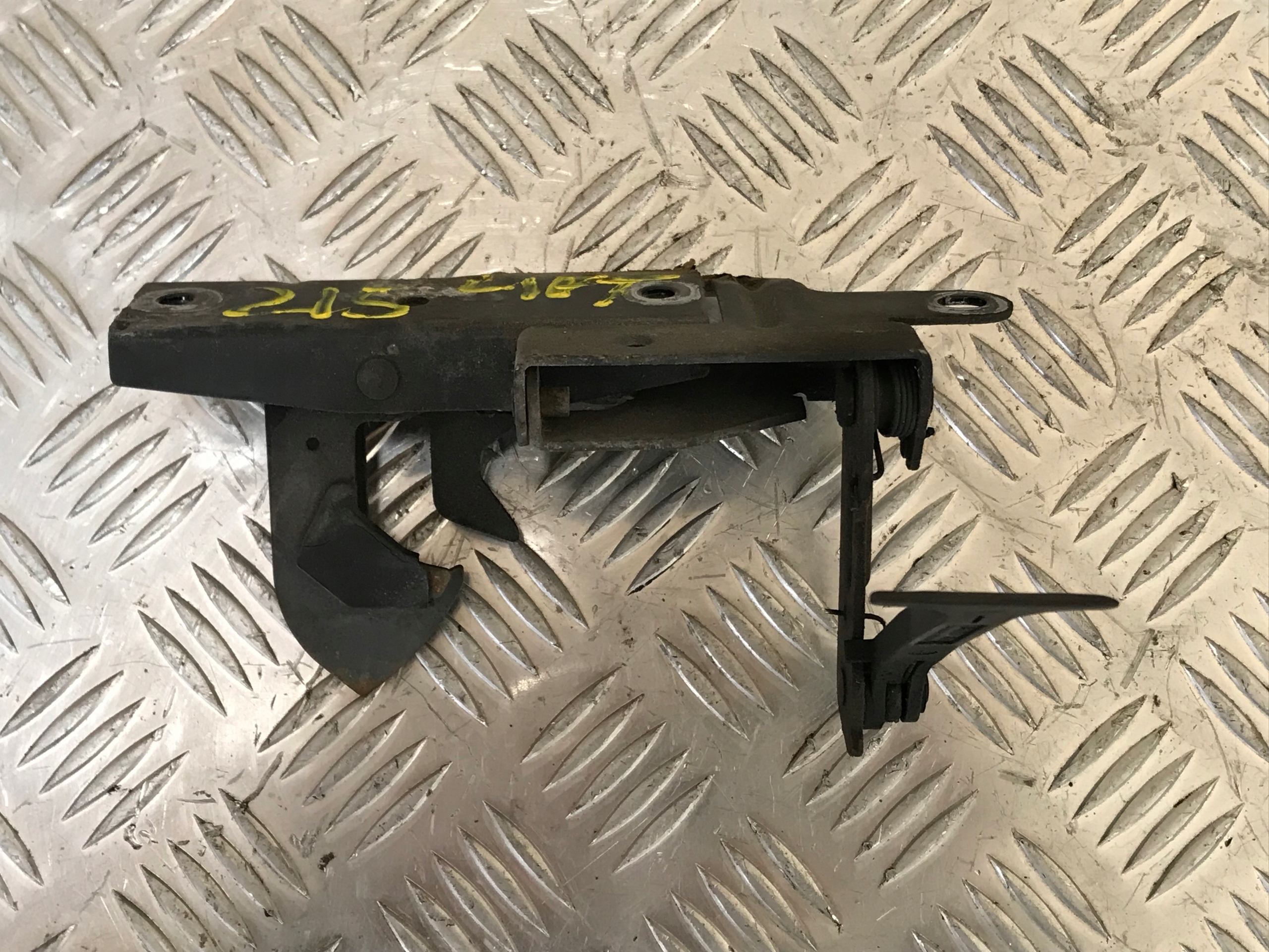 Защелка Mercedes CL 215 OE 2158800364