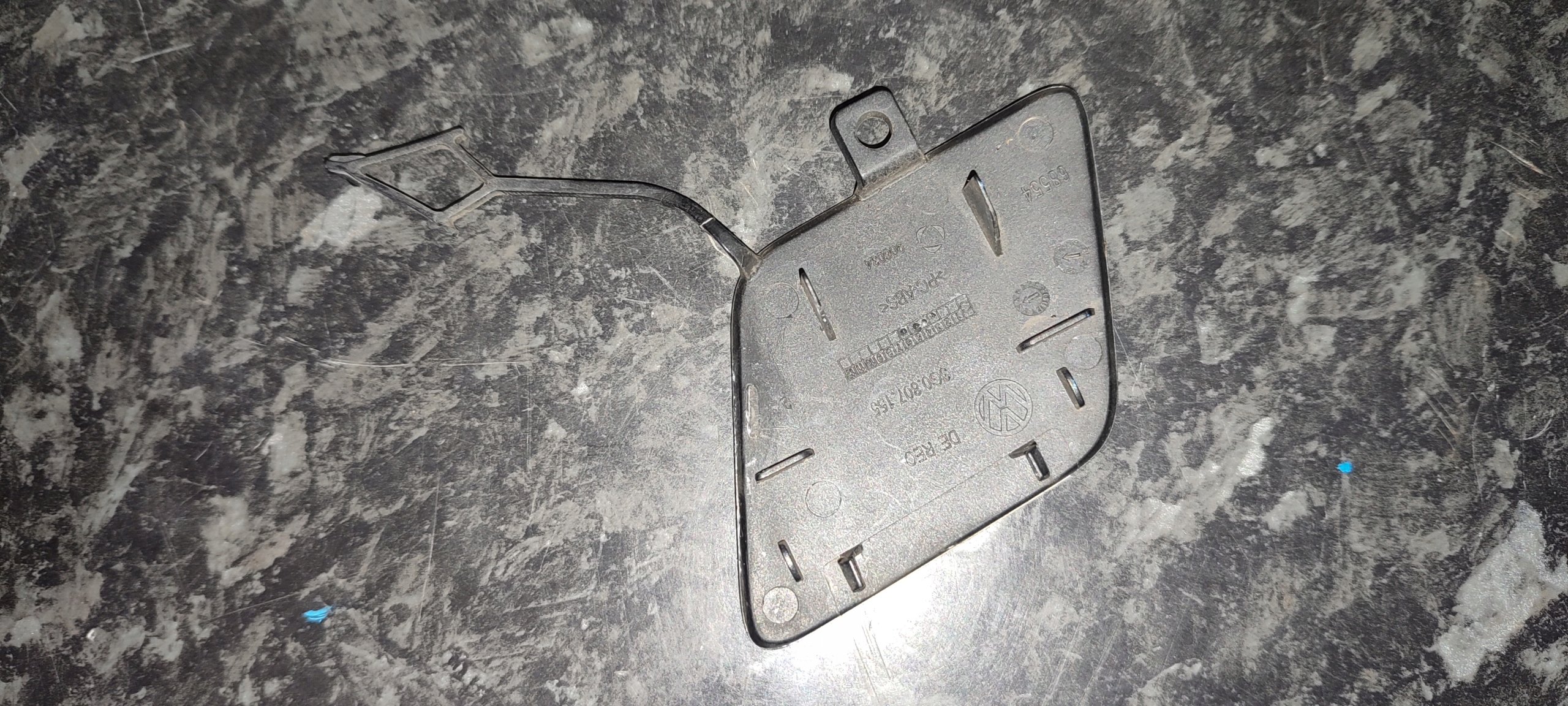 Abschleppöse vorne VOLKSWAGEN PASSAT B8 3G0807155