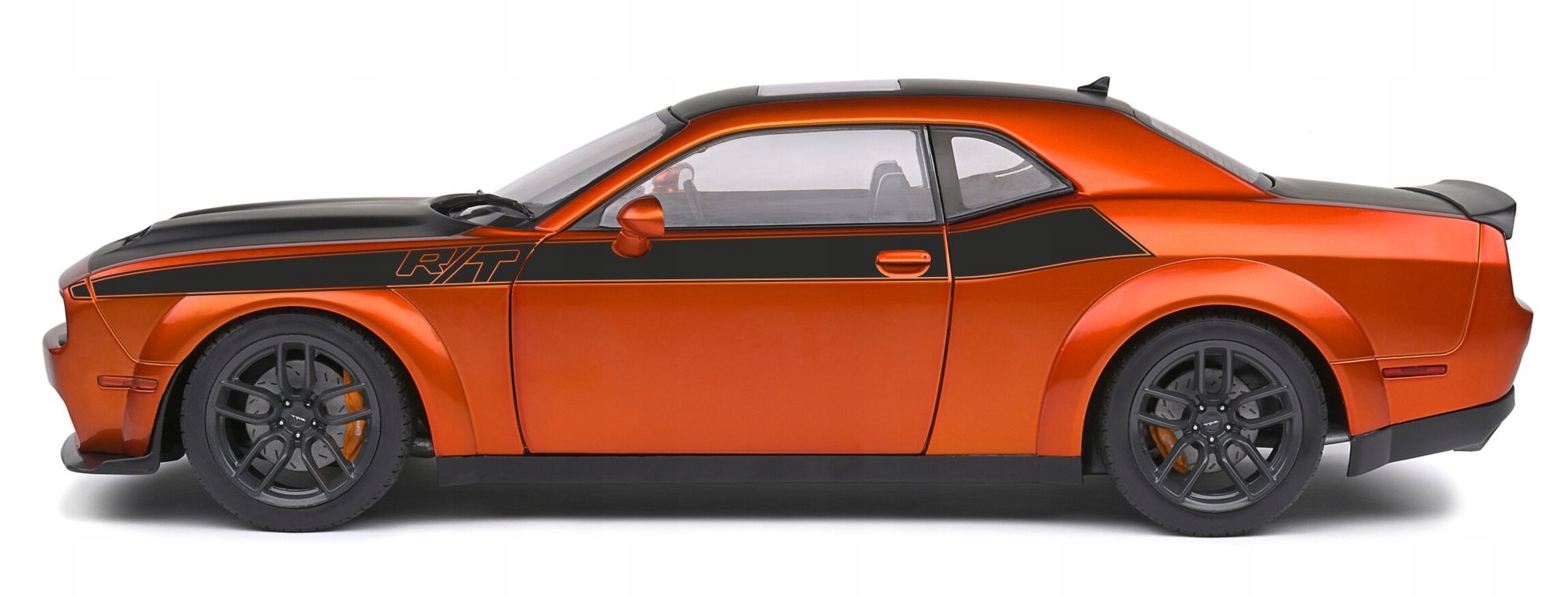 Samolepky na Dodge Challenger R/t pod sklo mají vysokou kvalitu 01