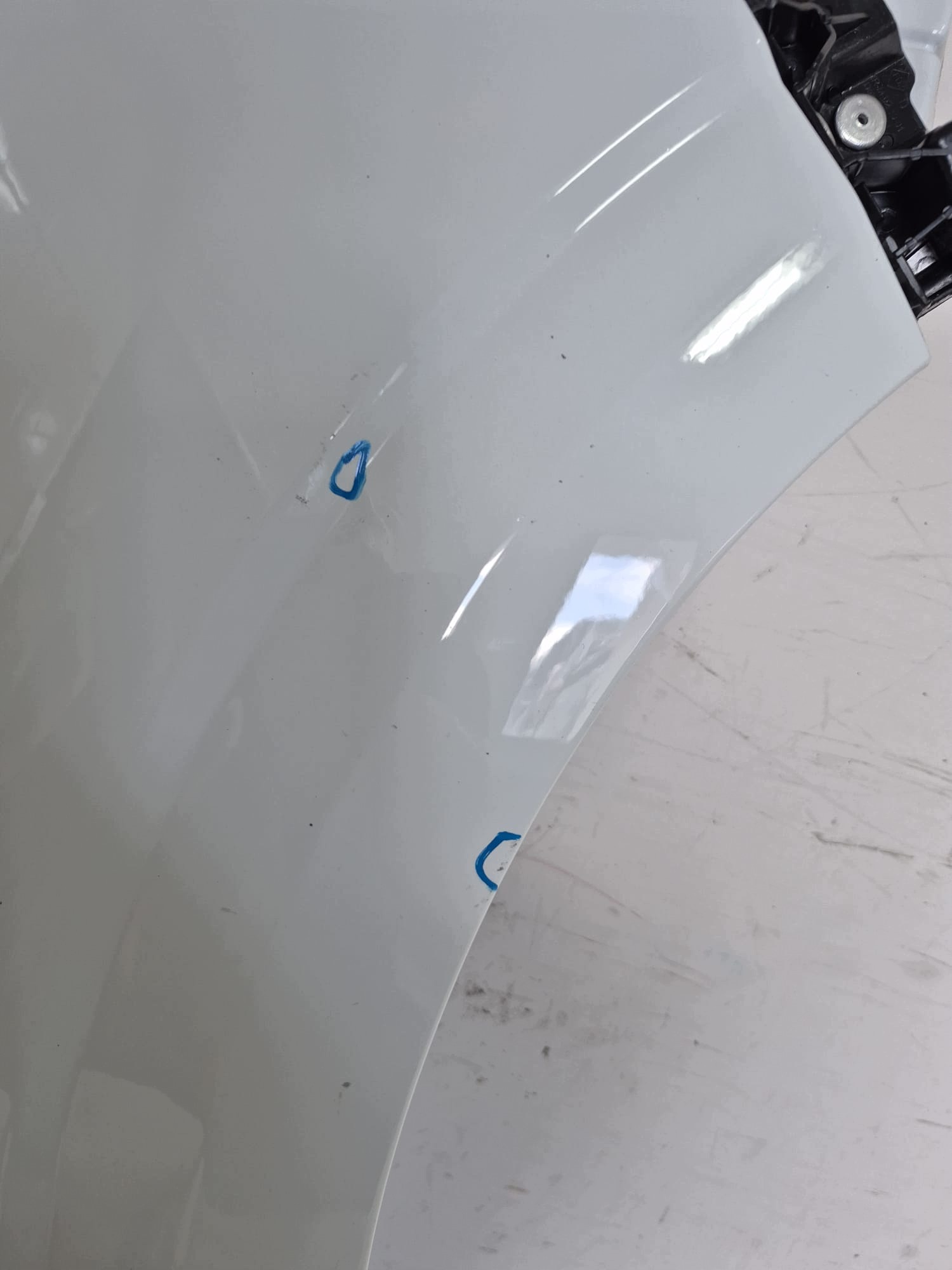 DACIA SANDERO III 20- fender right front front support 260421916R