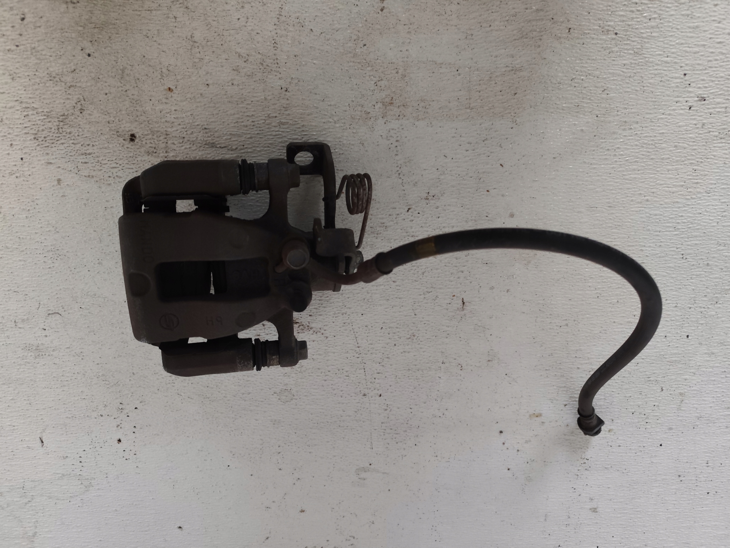 SSANGYONG TIVOLI 2016 1.6 E-XGI caliper brake right rear part