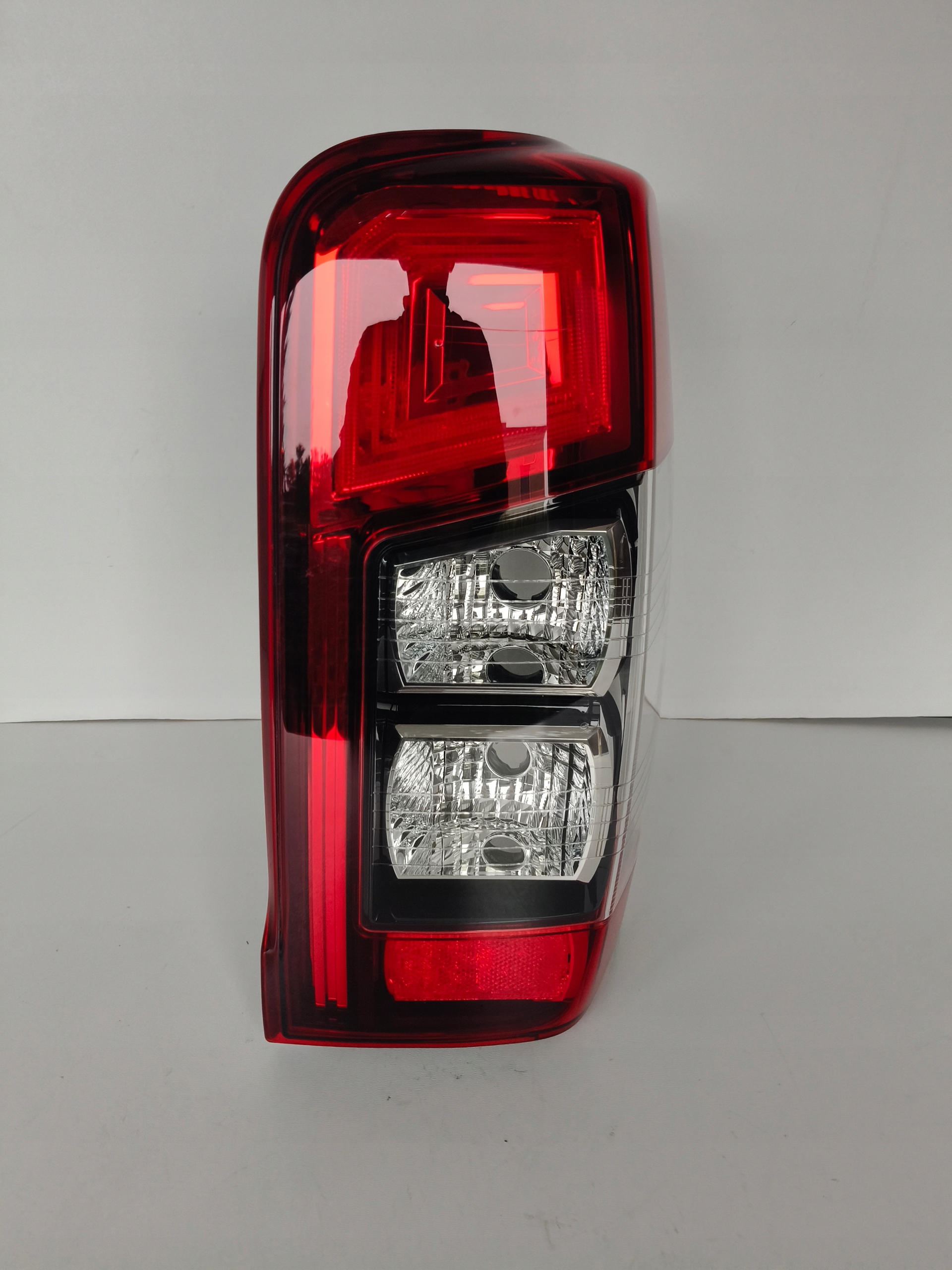 light right rear MITSUBISHI L200 19- LED