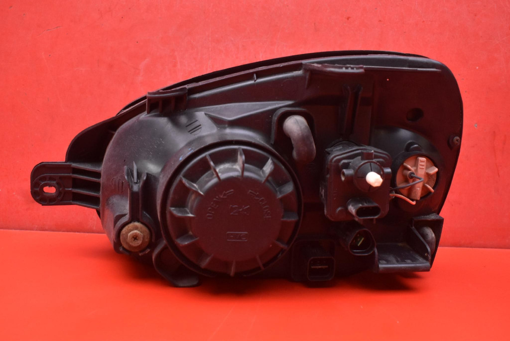 REFLEKTOR right light front EU 101-1199 HYUNDAI SANTA FE 1 and SM 00-04