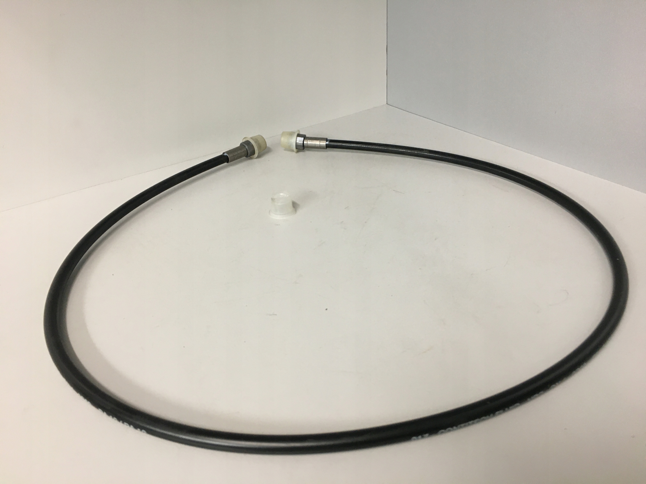 PRZEWOD GIETKI 1050MM MAN ORYGINAL 06 54099 0111