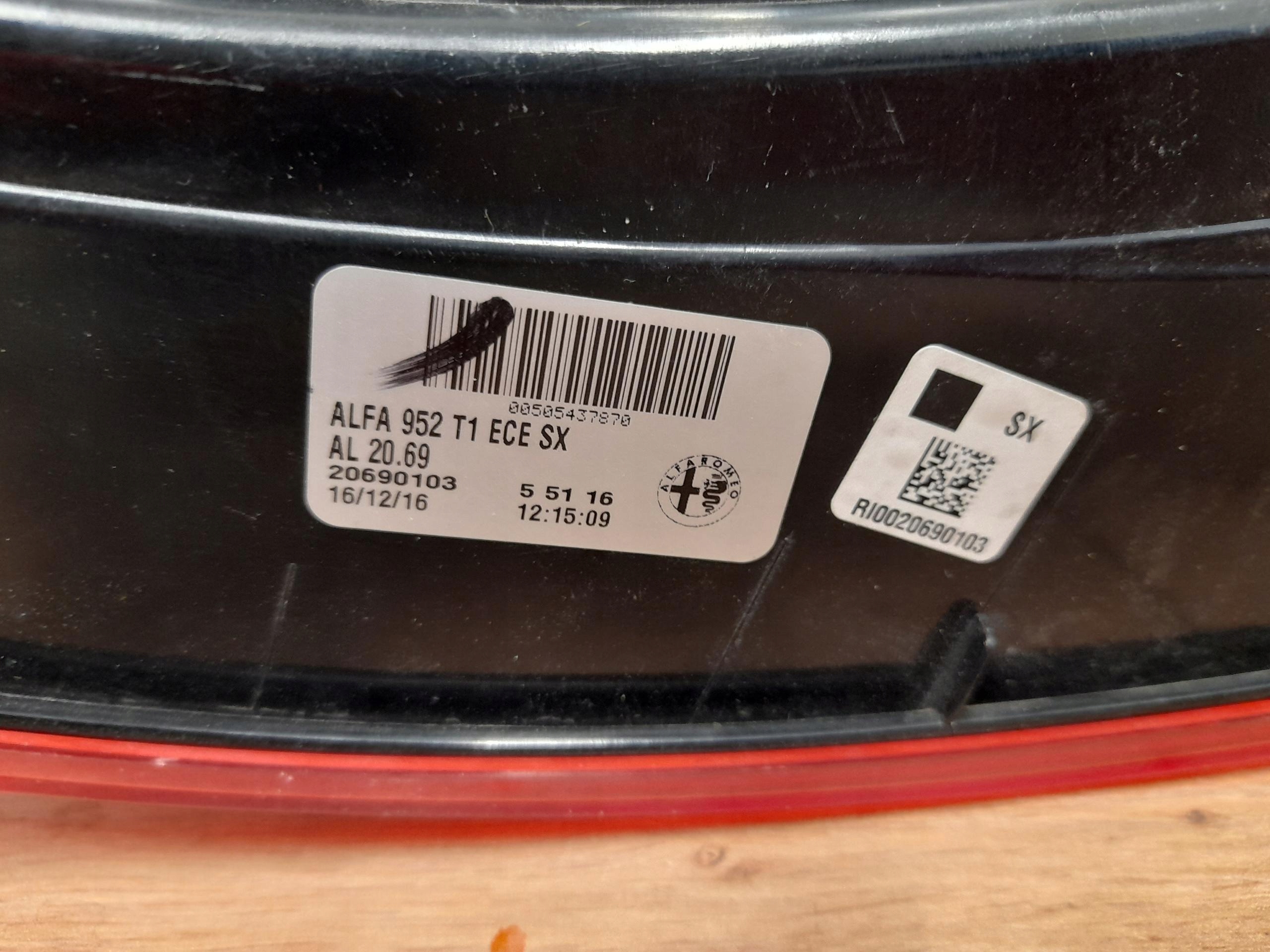 Alfa Romeo Giulia Typ 952 Rückleuchte Rearlamp - Thumbnail 3