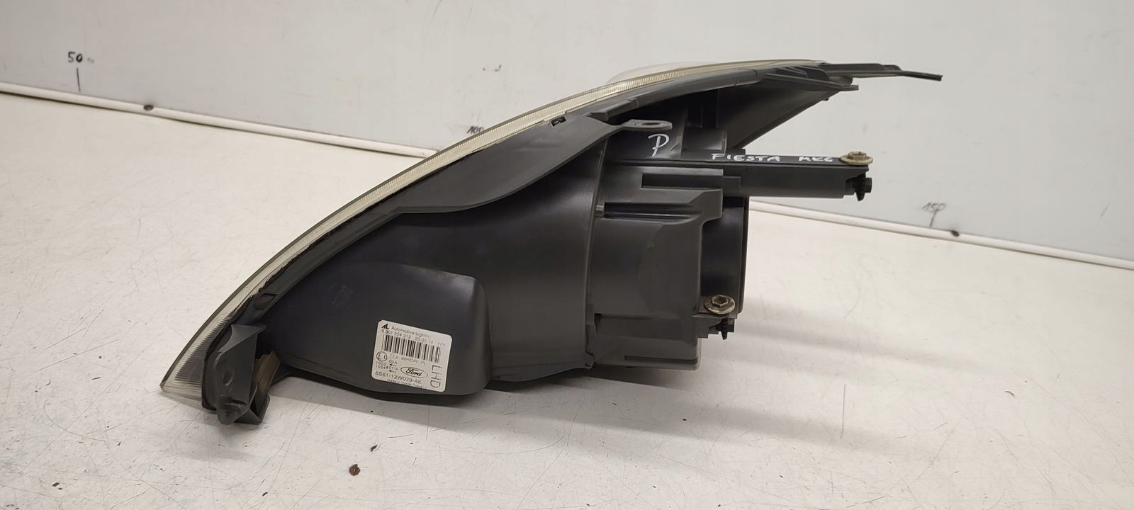 light front front right Ford Fiesta MK6 LIFT