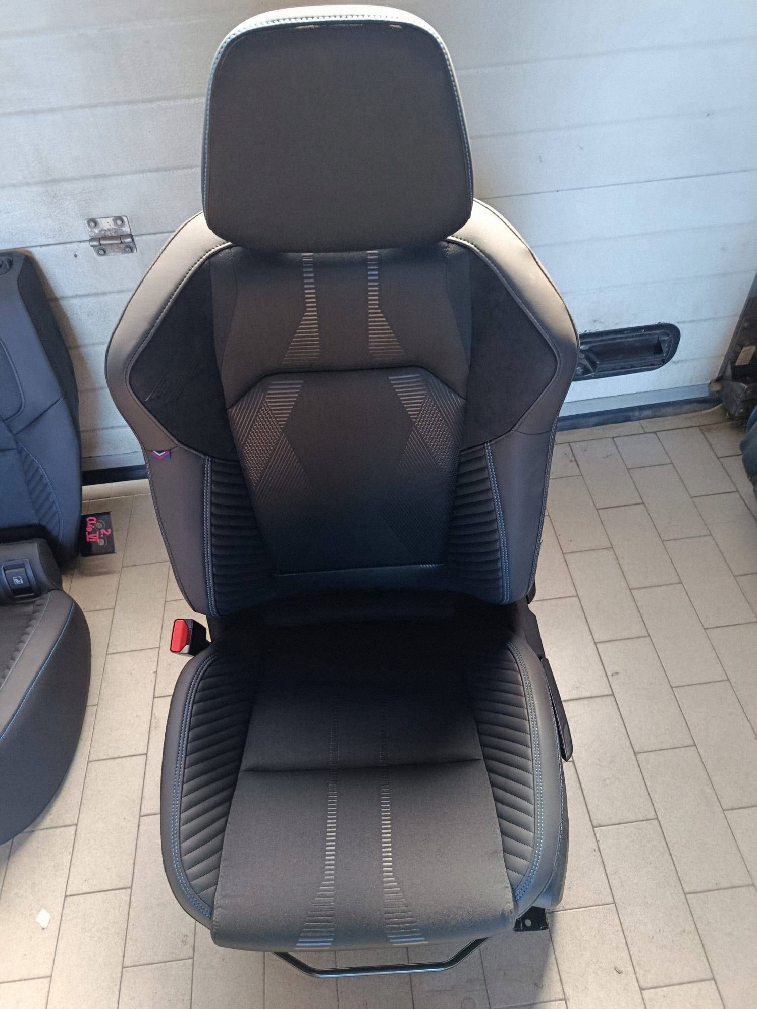 KOMPLET seats inner seat side armrest Renault Clio VI ALPINE