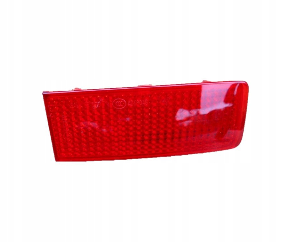 7P6945106 - Отражатель заднего бампера VW TOUAREG 7p5 04.10-правый