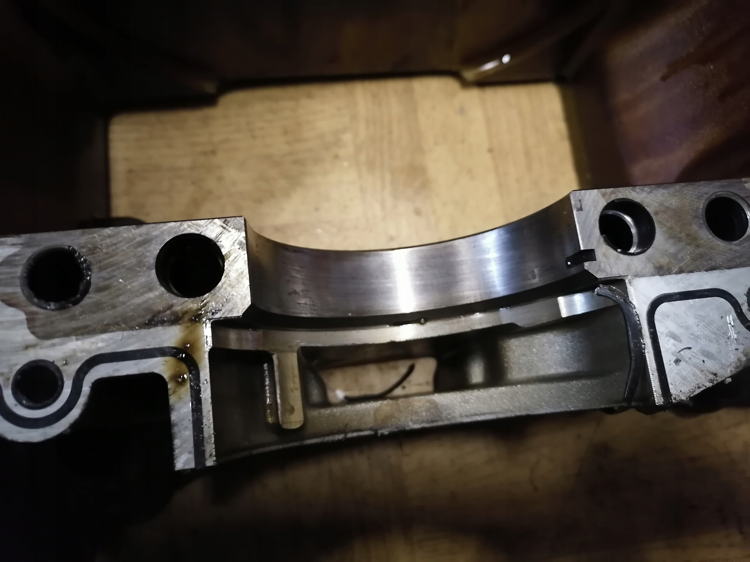 lower BLOK of the engine 06E103032AL AUDI 3.2