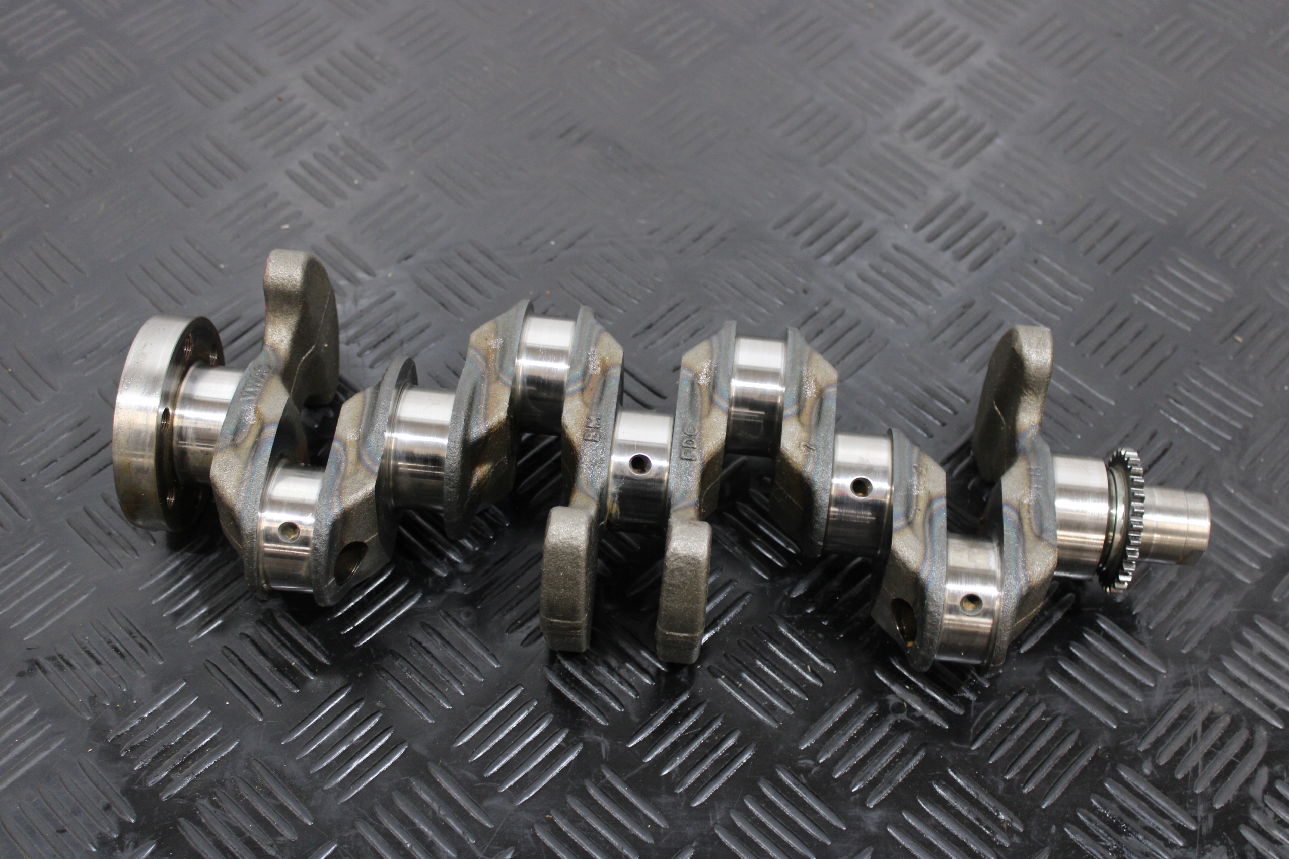 crank 04E105209A VW PASSAT B8 3G0 LIFT 1,4 GTE