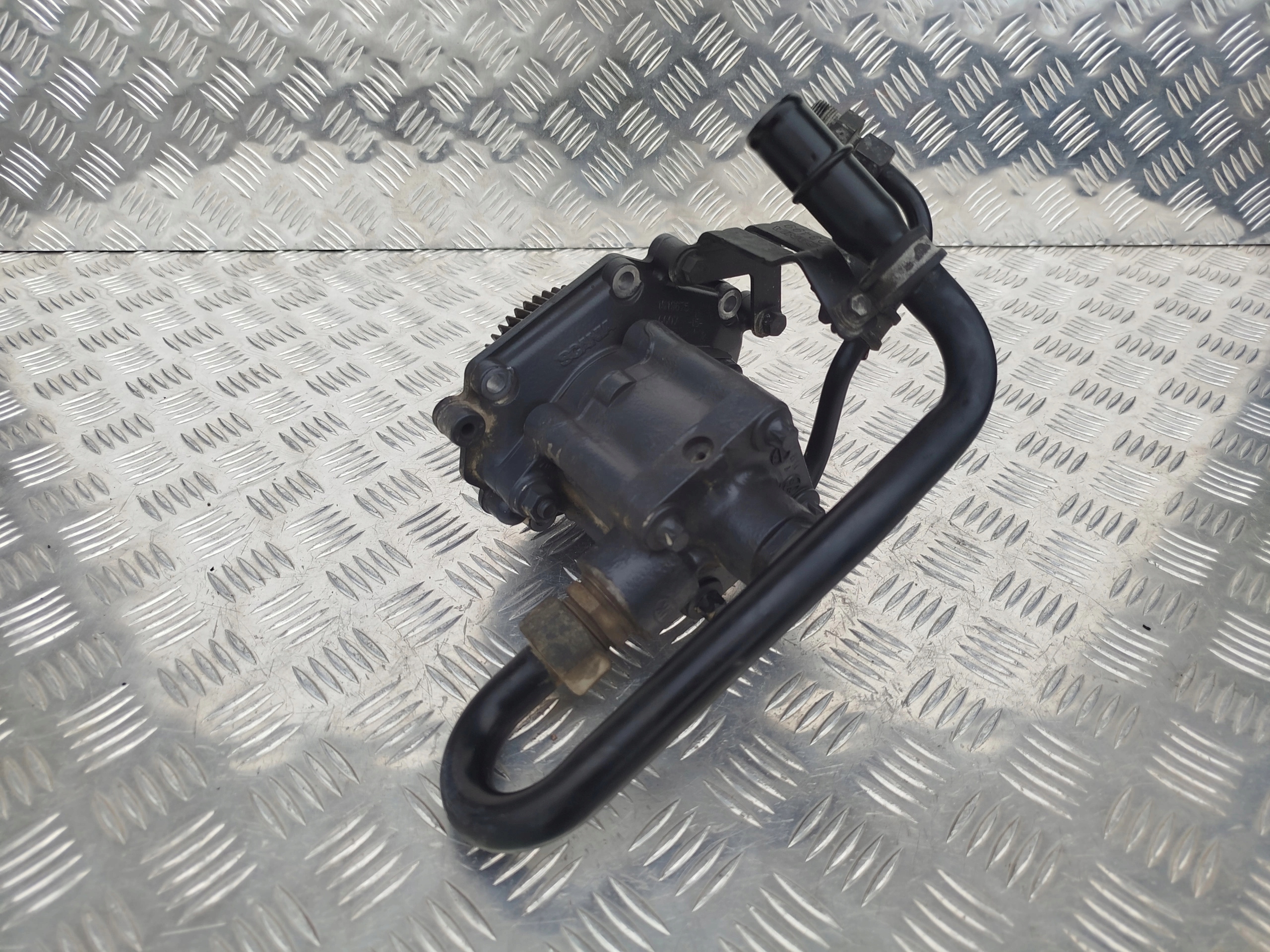 POMPA WSPOMAGANIA KIEROWNICY SCANIA R Stan opakowania brak opakowania