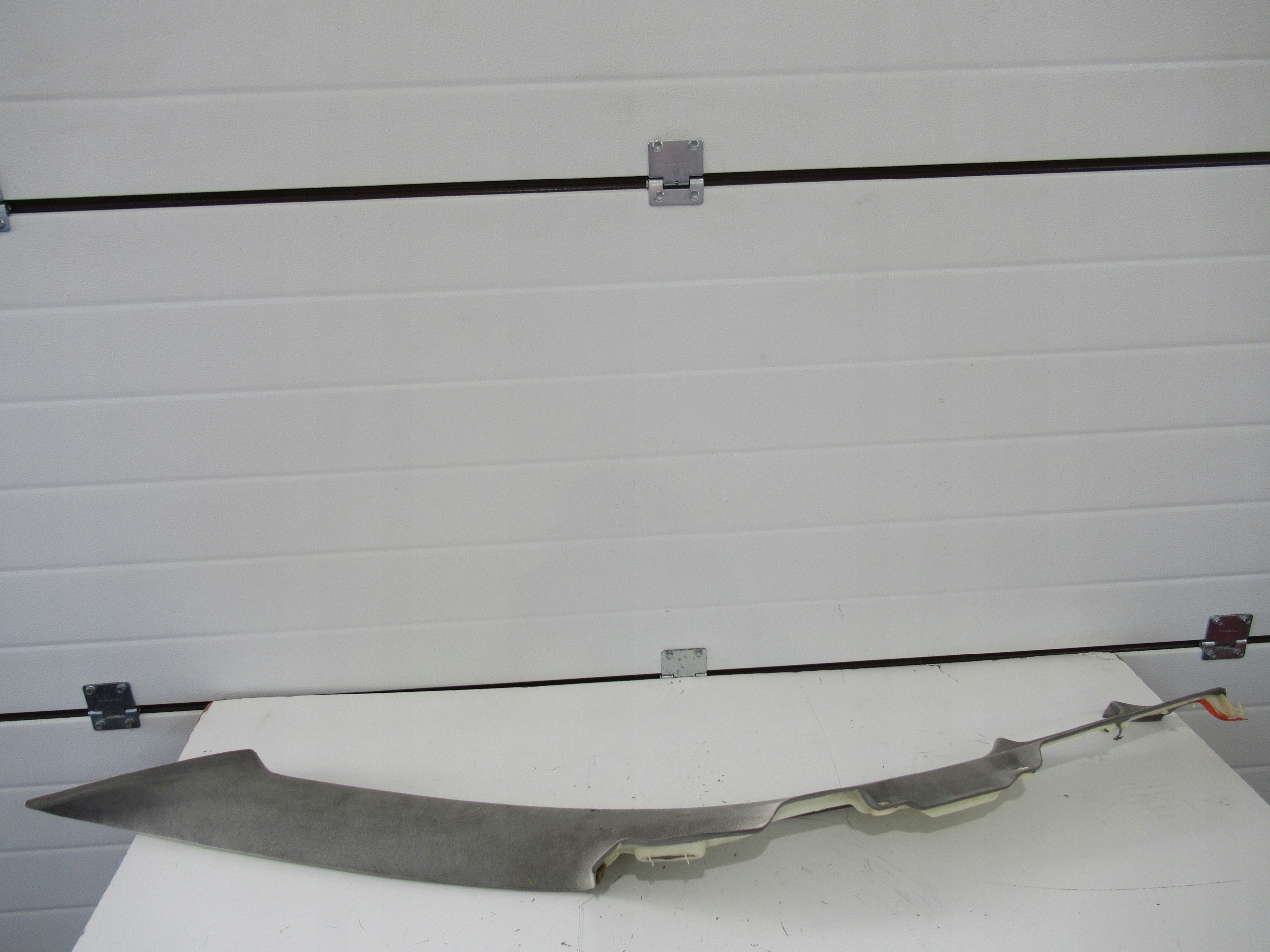AUDI A8 D3 cover side SLUPKA A left 4E0867233