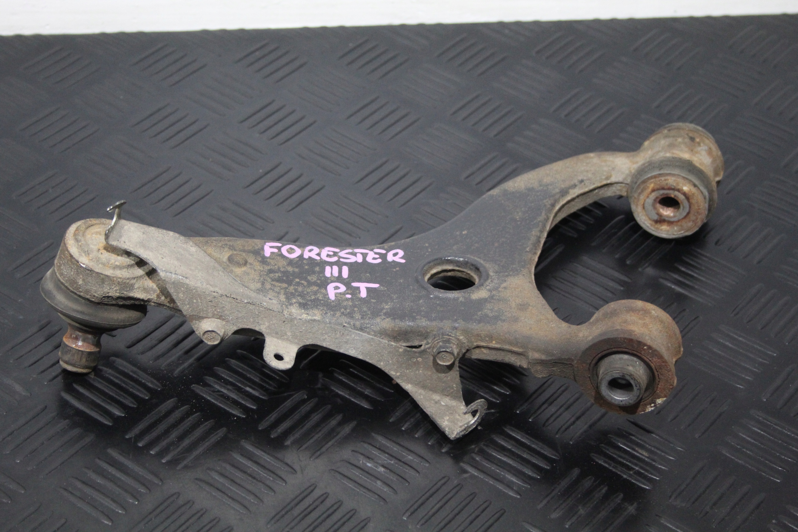 Querlenker rechts heck hinten SUBARU FORESTER III 3