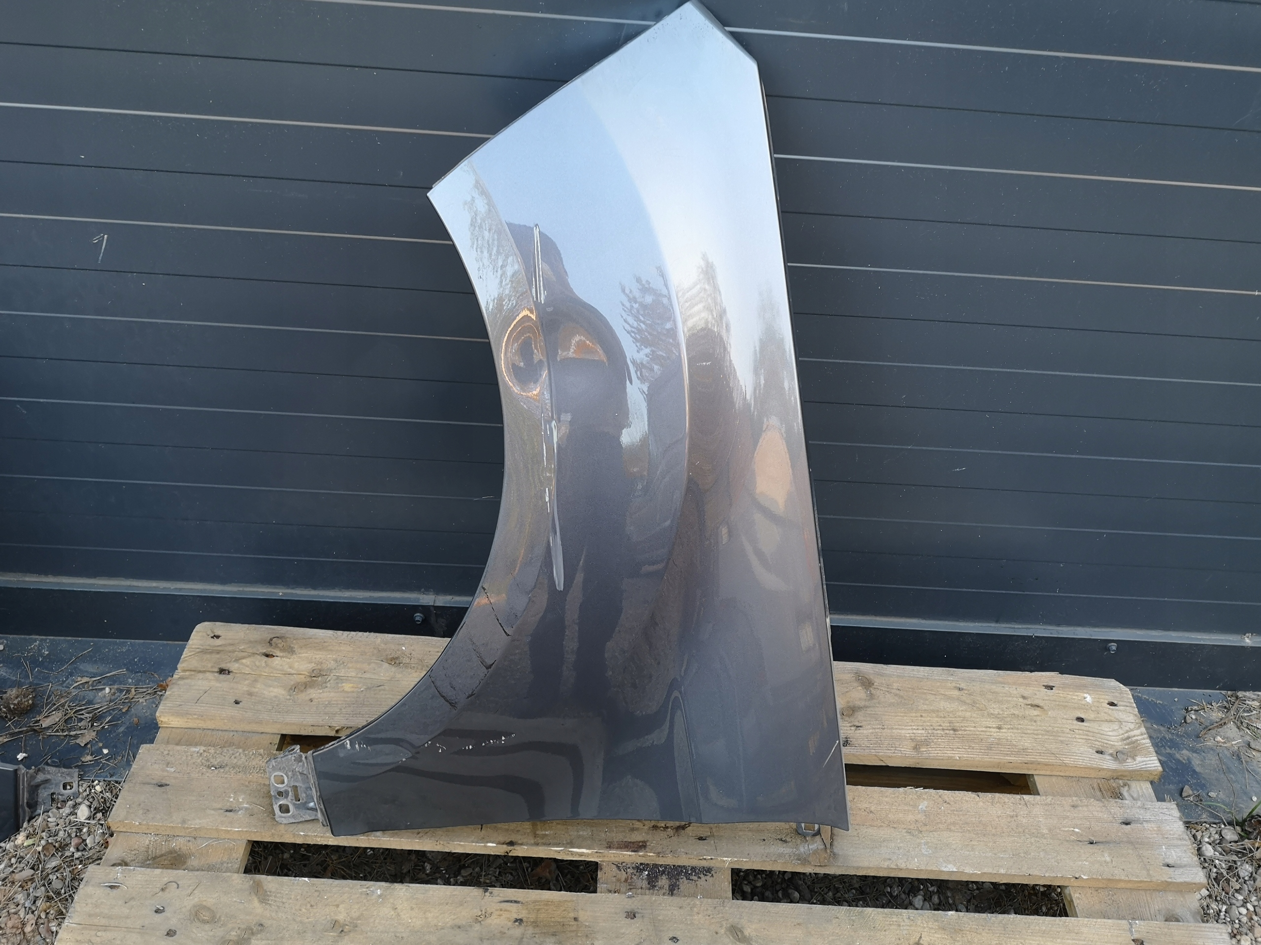 FORD ECOSPORT КРЫЛО ПЕРЕДНИЙ ЛЕВЫЙ