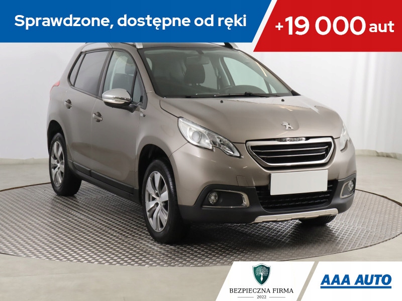 Peugeot 2008 1.2 PureTech, Salon Polska