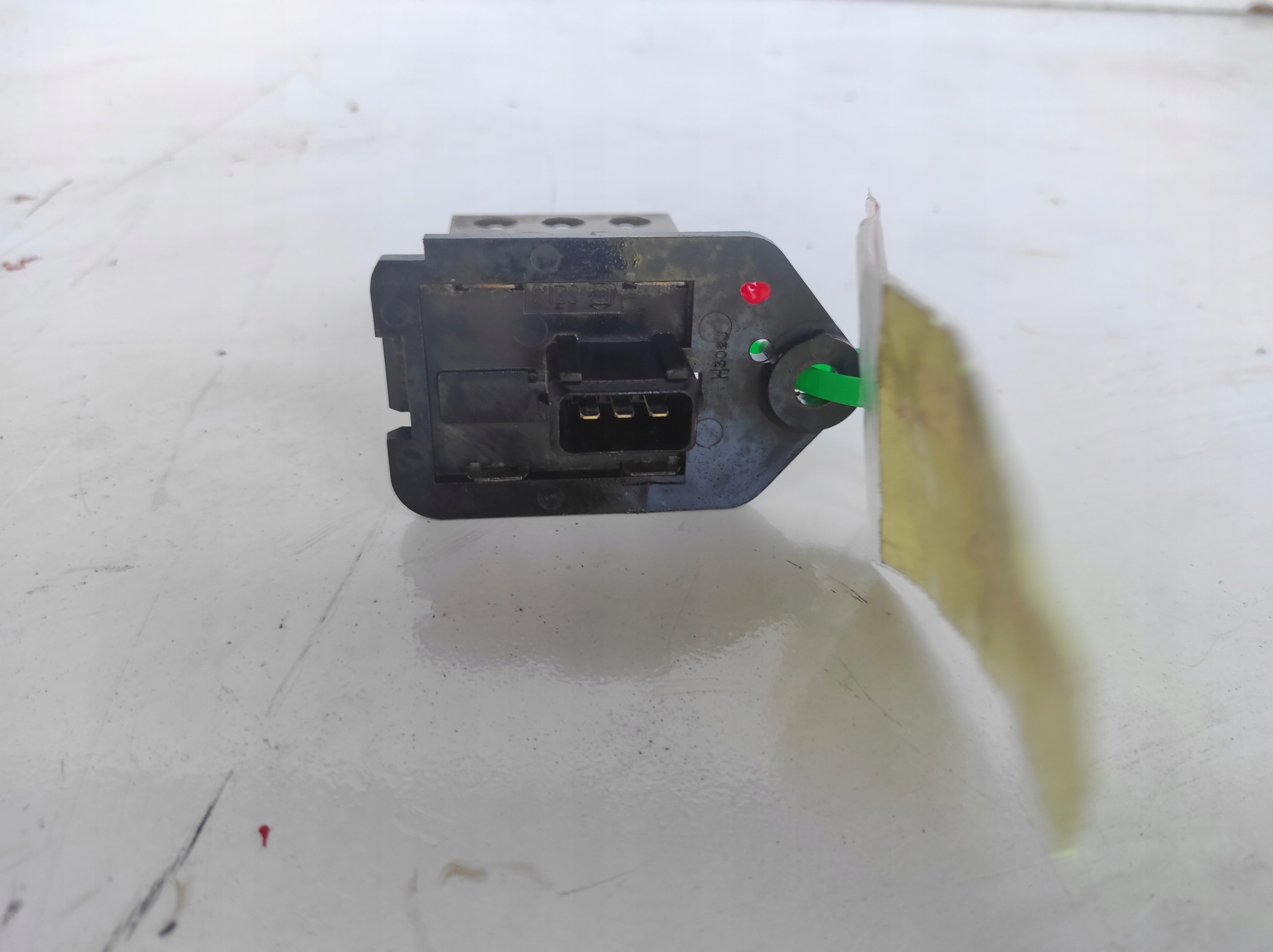 REZYSTOR OPRONICA DMUCHAWY 9645028480 BERLINGO