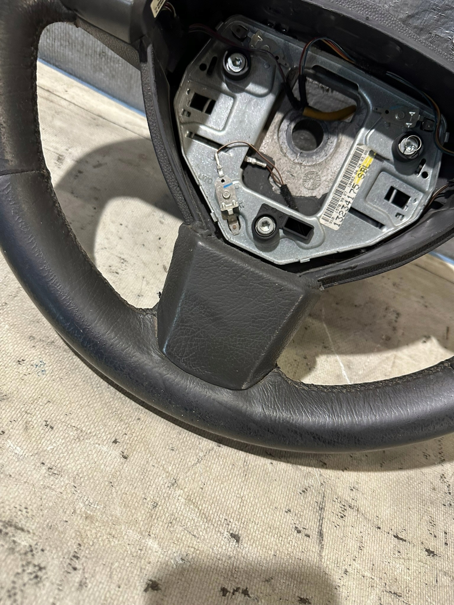 lenkrad MULTIFUNKCYJNA OPEL ASTRA H 13234175SBL