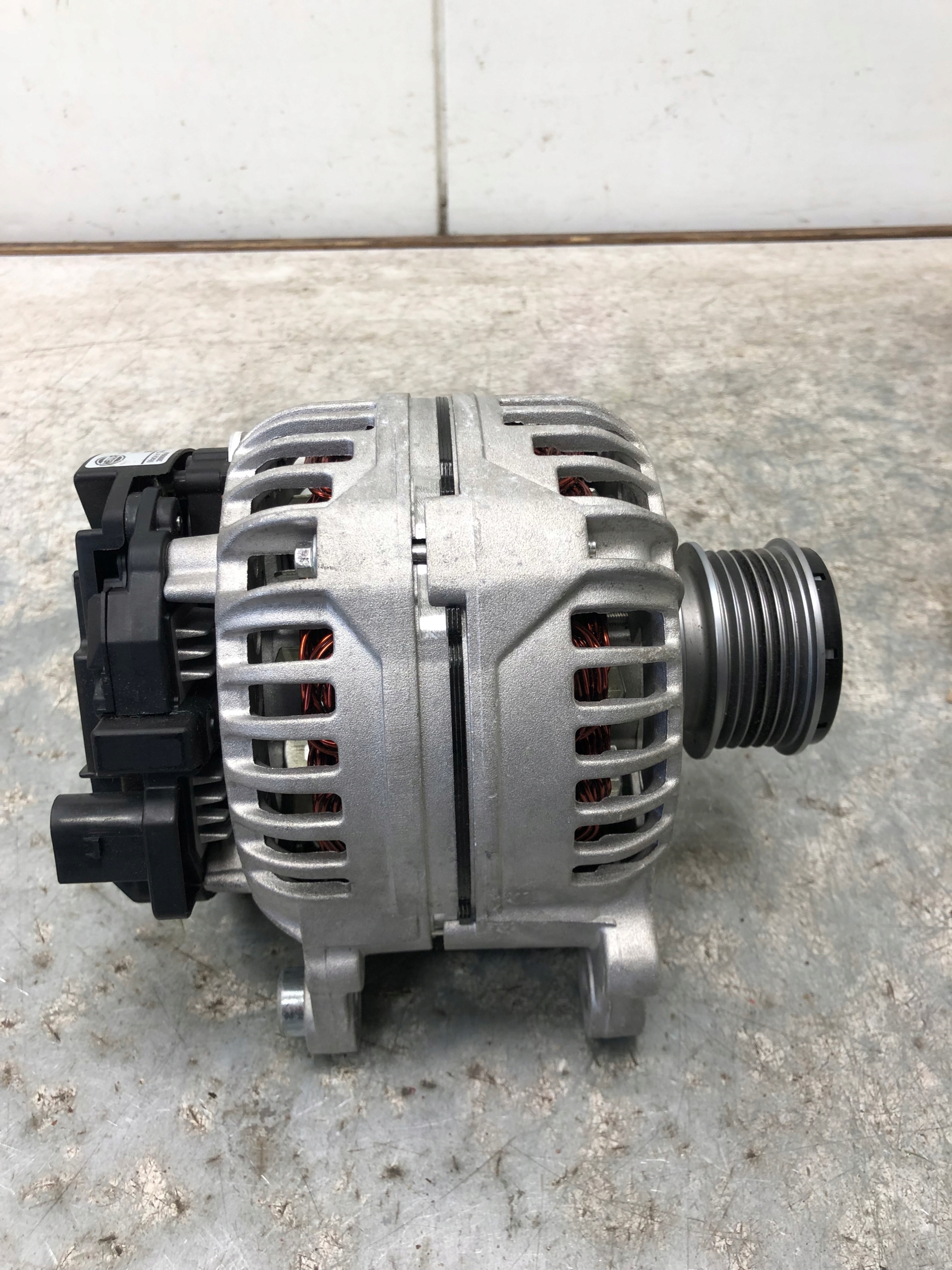 ALTERNATOR HELLA VW SKODA AUDI 8EL011710