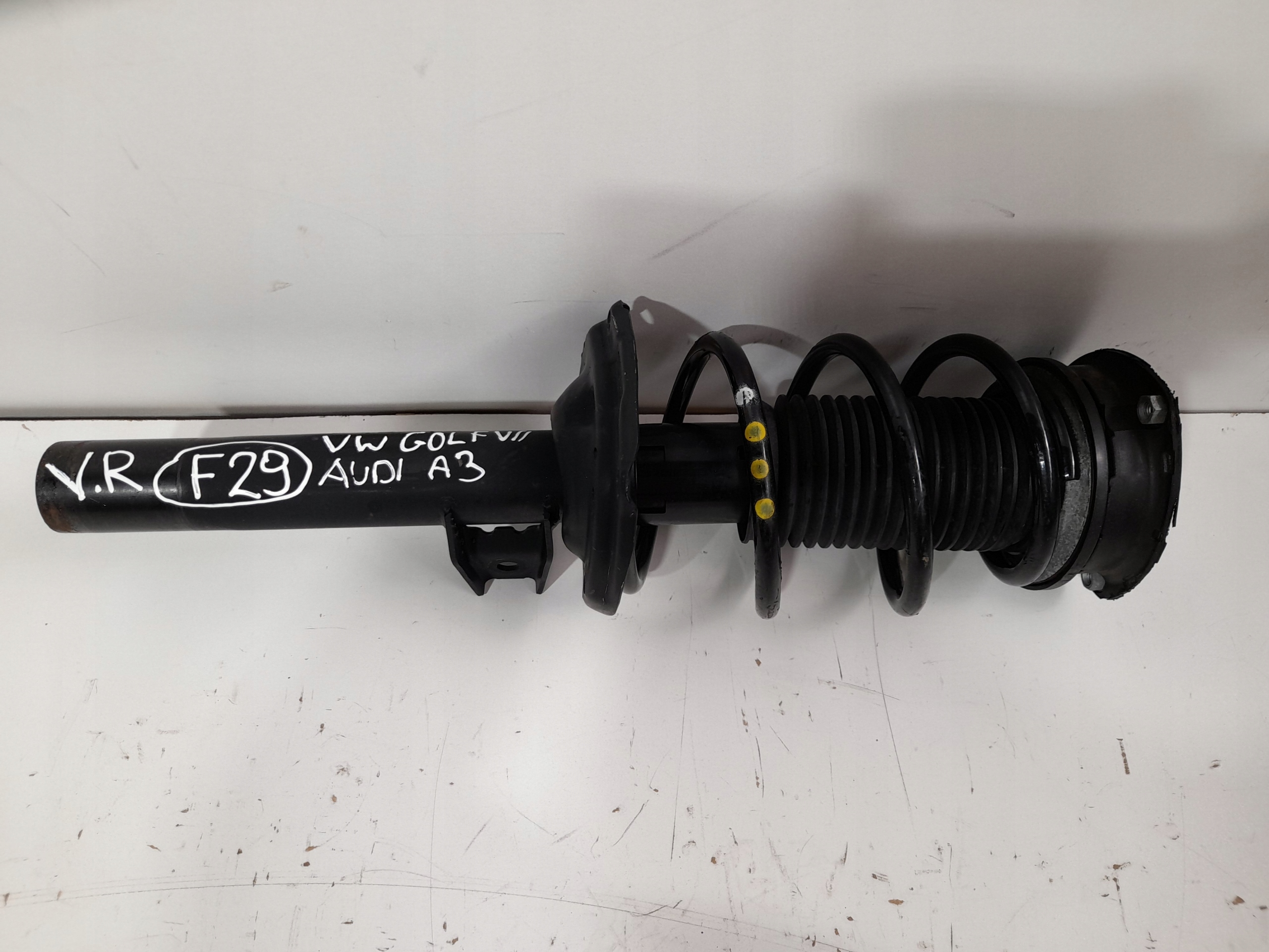 VOLKSWAGEN GOLF VII AUDI A3 shock absorber front right (F29)
