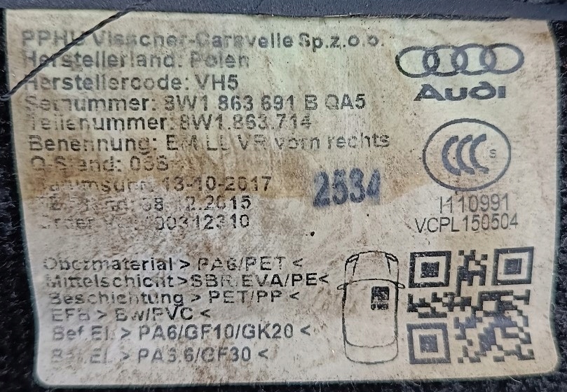 AUDI A4 B9 8W 18 R DYWANIKI WELUROWE PRZÓD TYŁ KPL ORYGINALNE Producent Audi