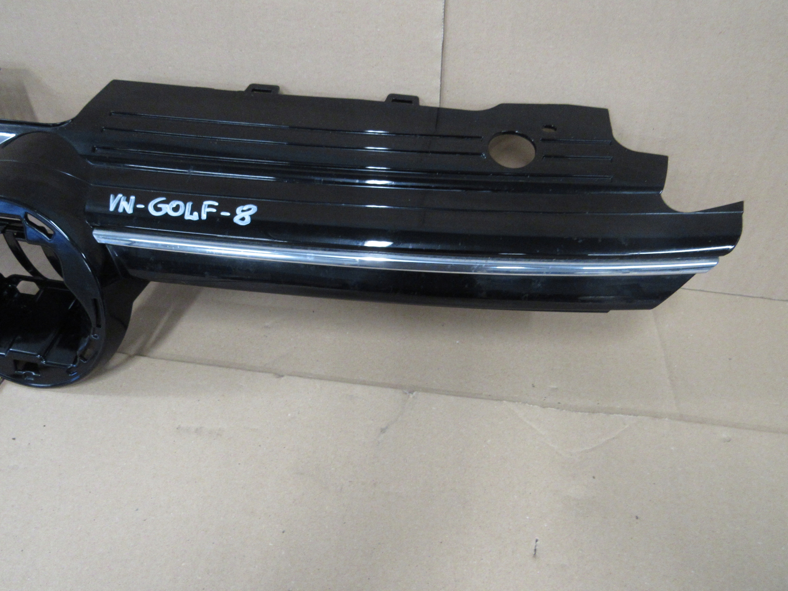 VW Golf VIII Kühlergrill FRONTGRILL Kühlergitter - Thumbnail 2