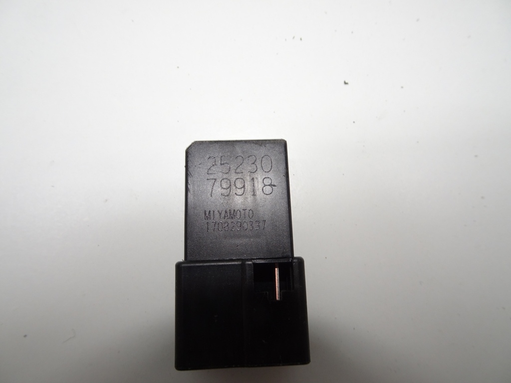 Relais SITZ NISSAN MURANO 2523079918