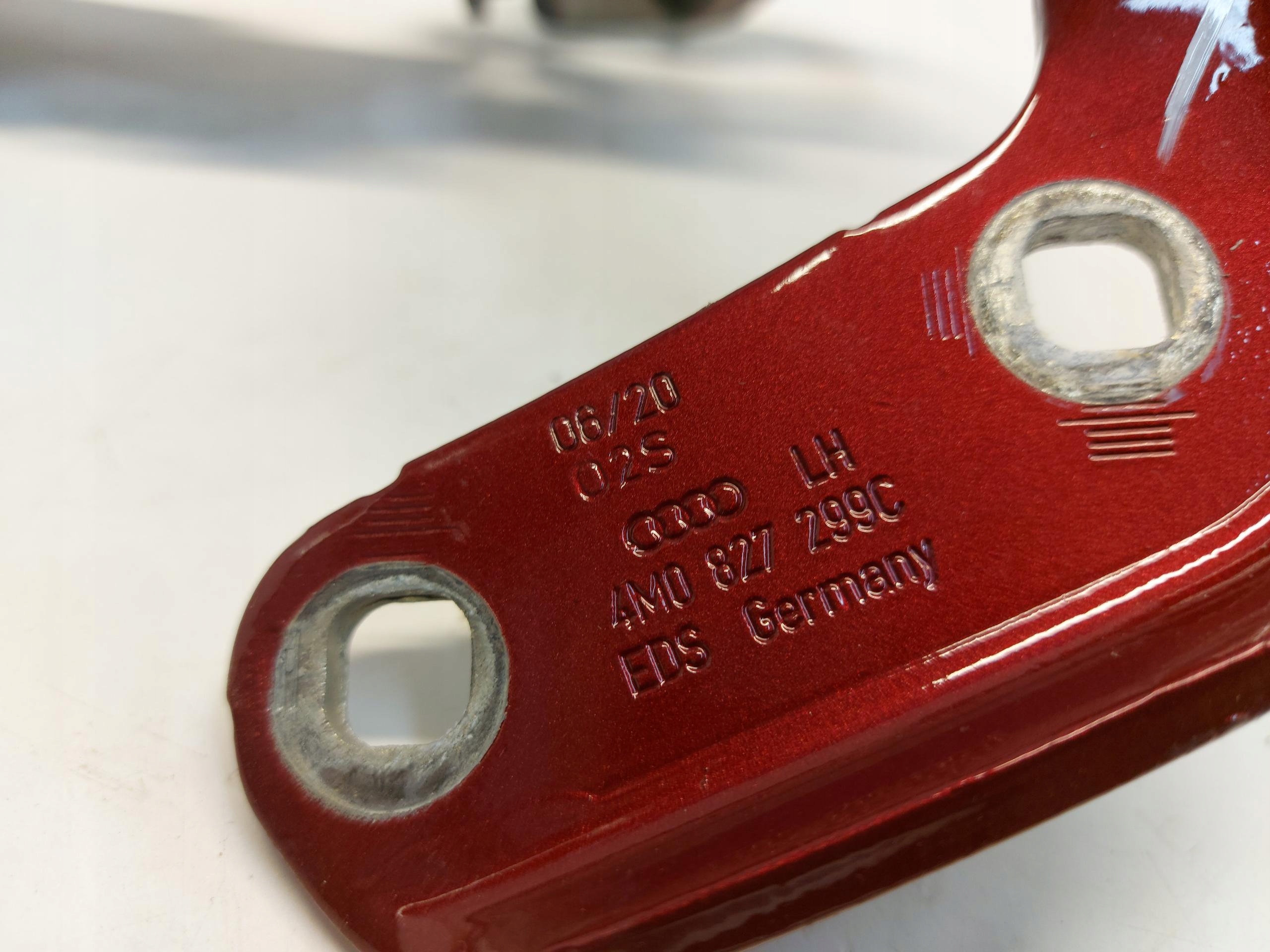 AUDI SQ7 Q7 II LIFT 4M0 hinge bonnet boot left 4M0827299C