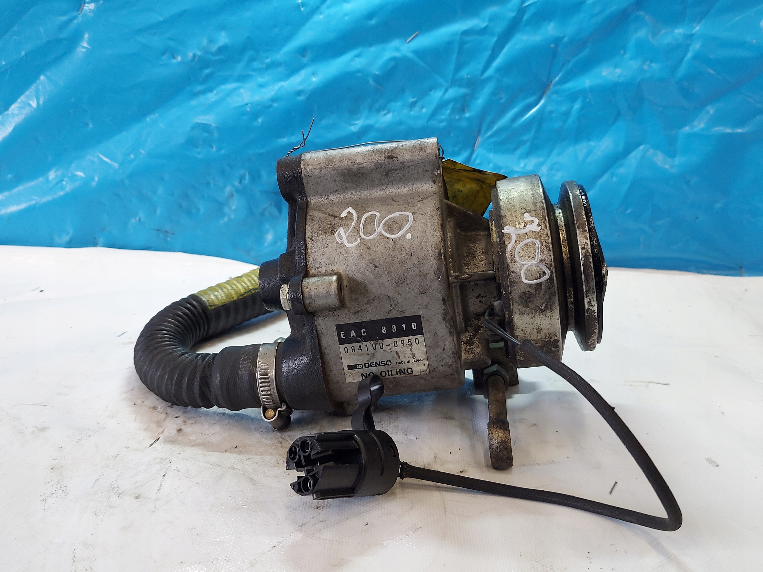 Pompa VACUM JAGUAR XJ40 3.6 084100-0950