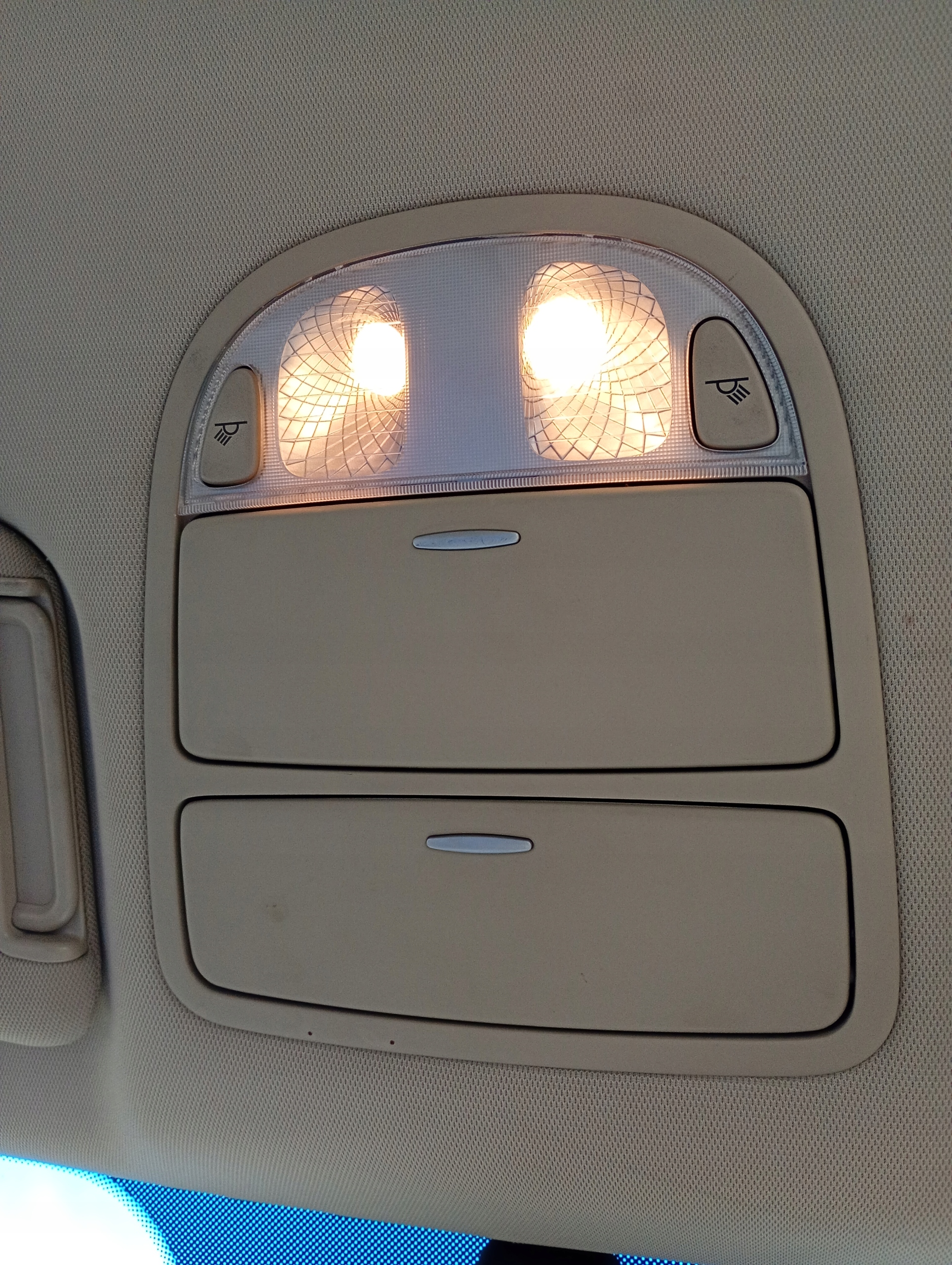 Hyundai Santa Fe 2 II 06-12 lighting cabs light inner roof