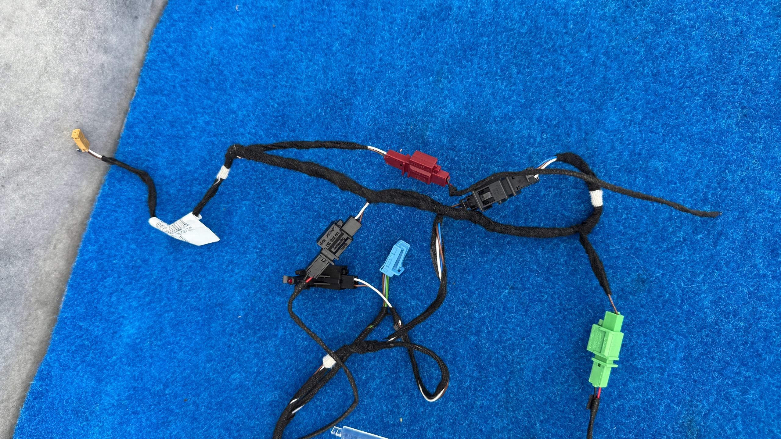 VW T-ROC 2GA bundle wiring LED door left front 2GA971153L PAK23/SI13