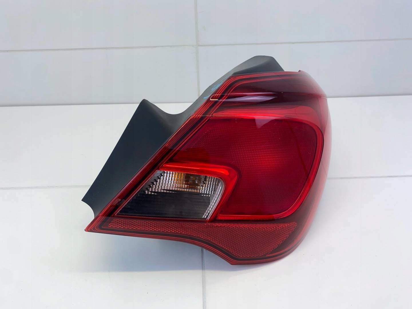 Licht hinten rechts Seite Opel Corsa E 2016 460034366