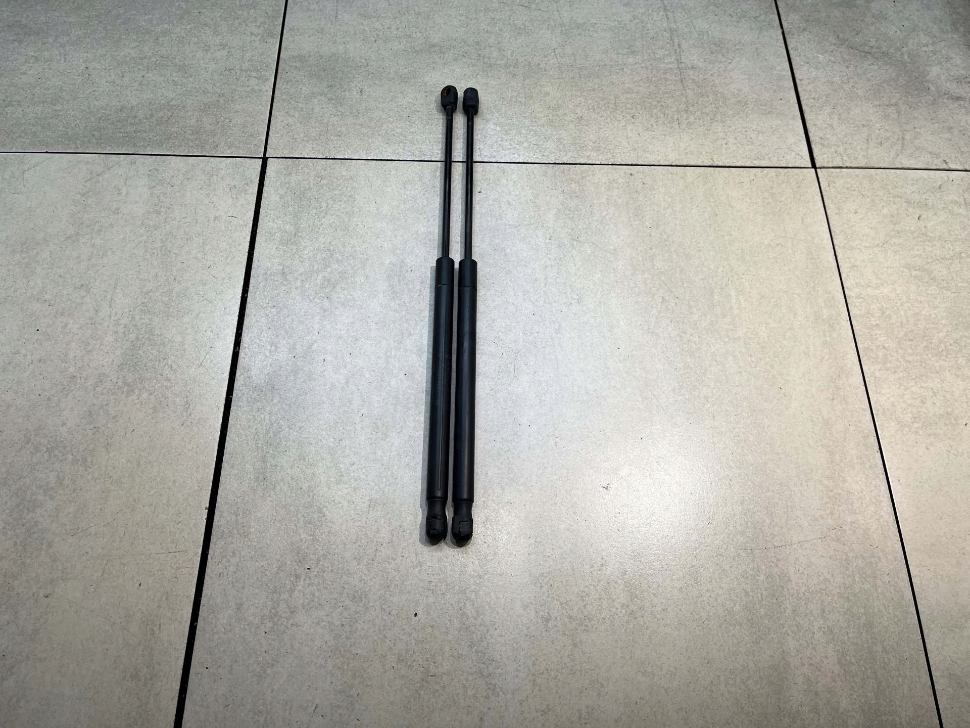 Dämpfer heckklappe Kofferraum FORD FOCUS MK2 2.0 D KOMPLET